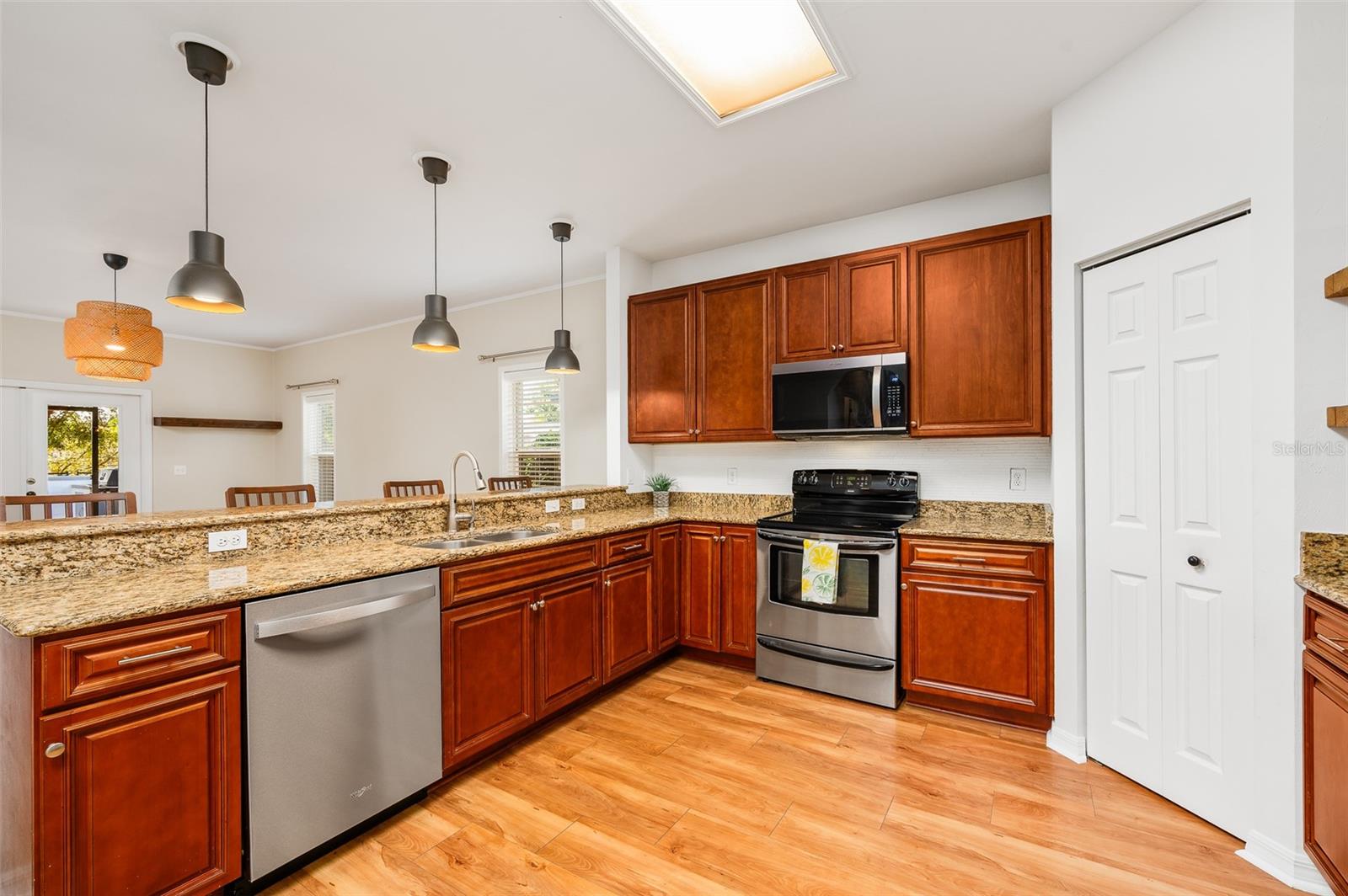 Image 8 of 50 For 7957 77th Avenue