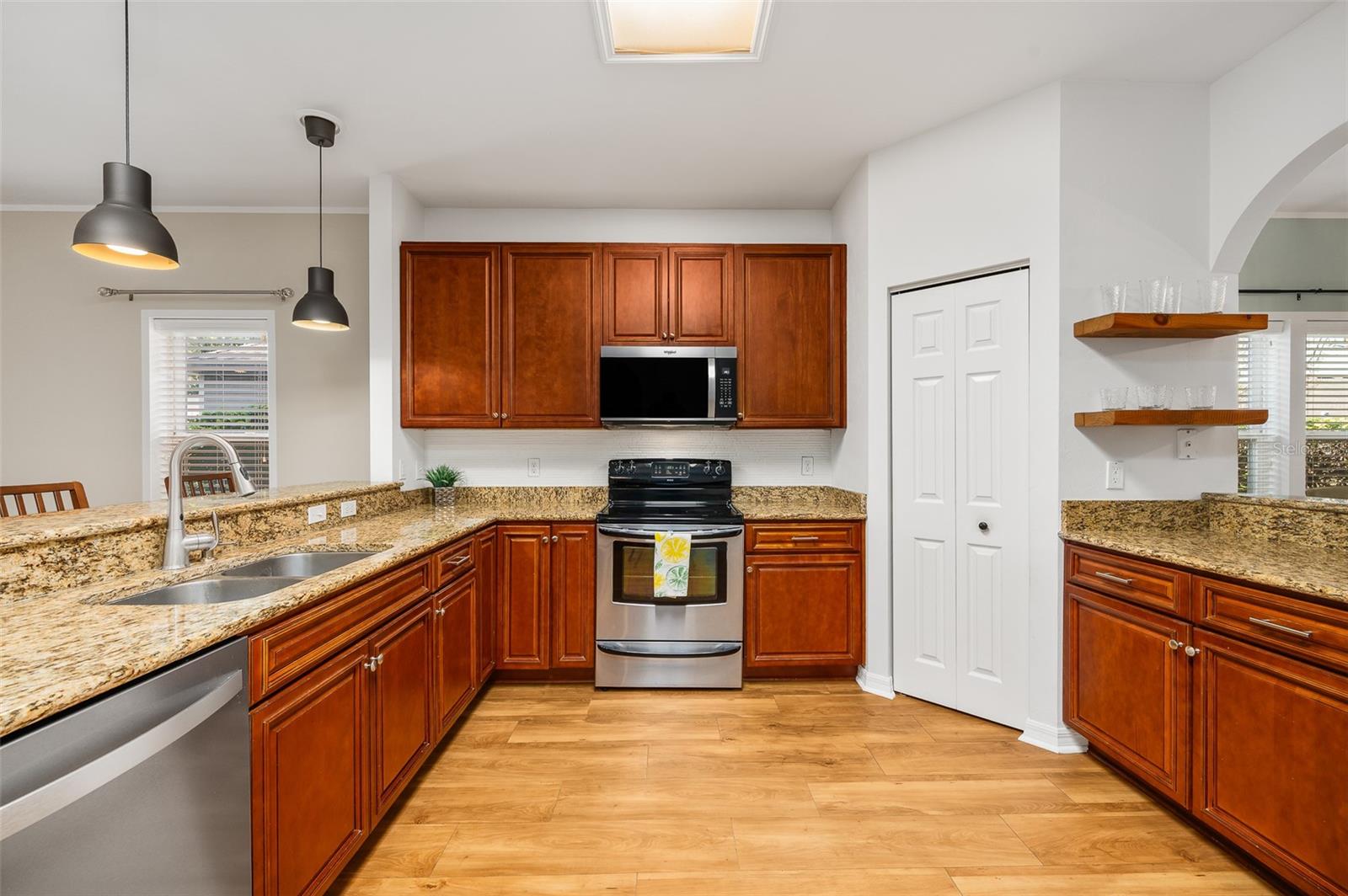 Image 9 of 50 For 7957 77th Avenue