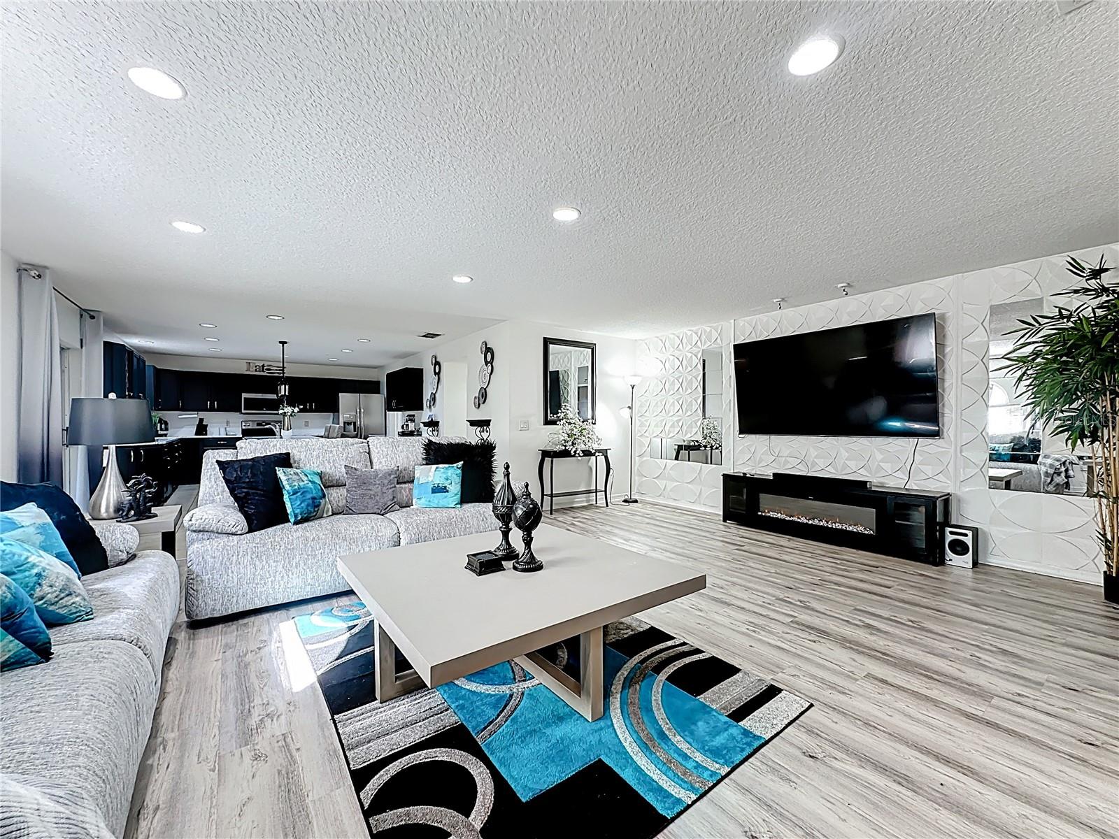 Image 29 of 88 For 11939 Iron Creek Road