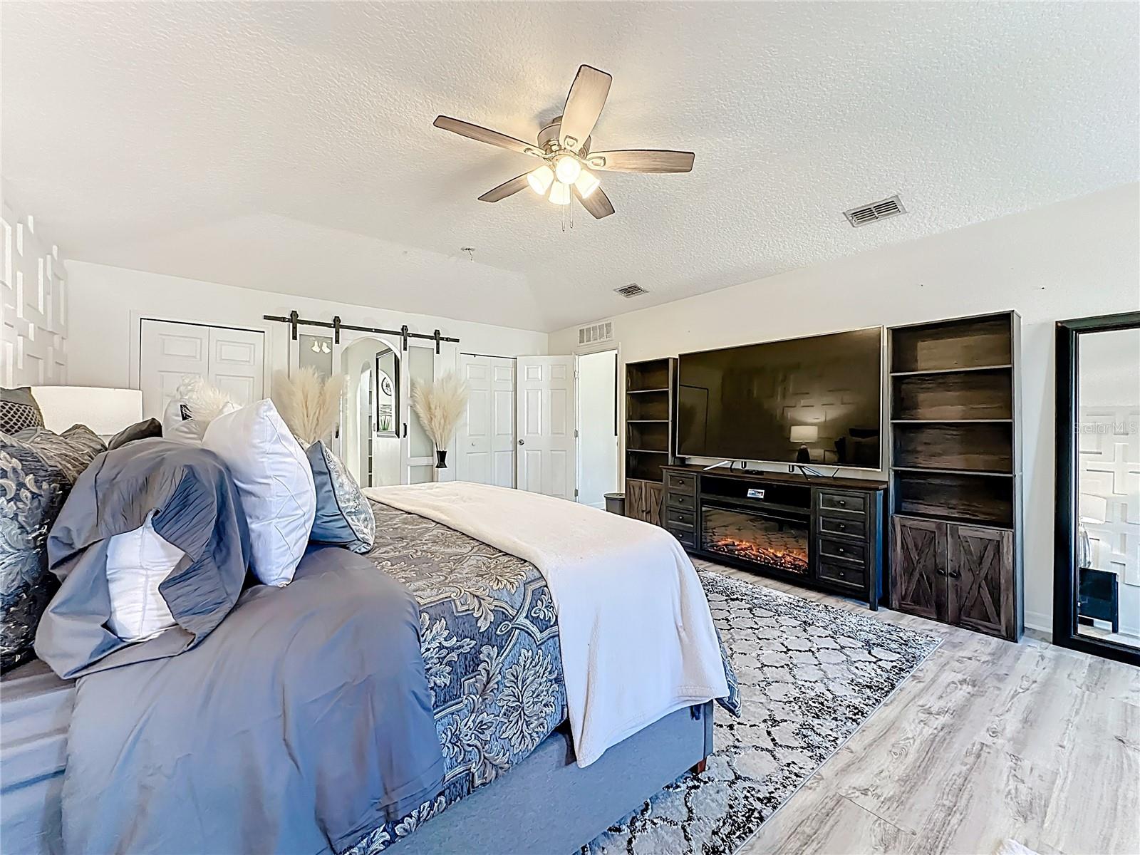 Image 47 of 88 For 11939 Iron Creek Road