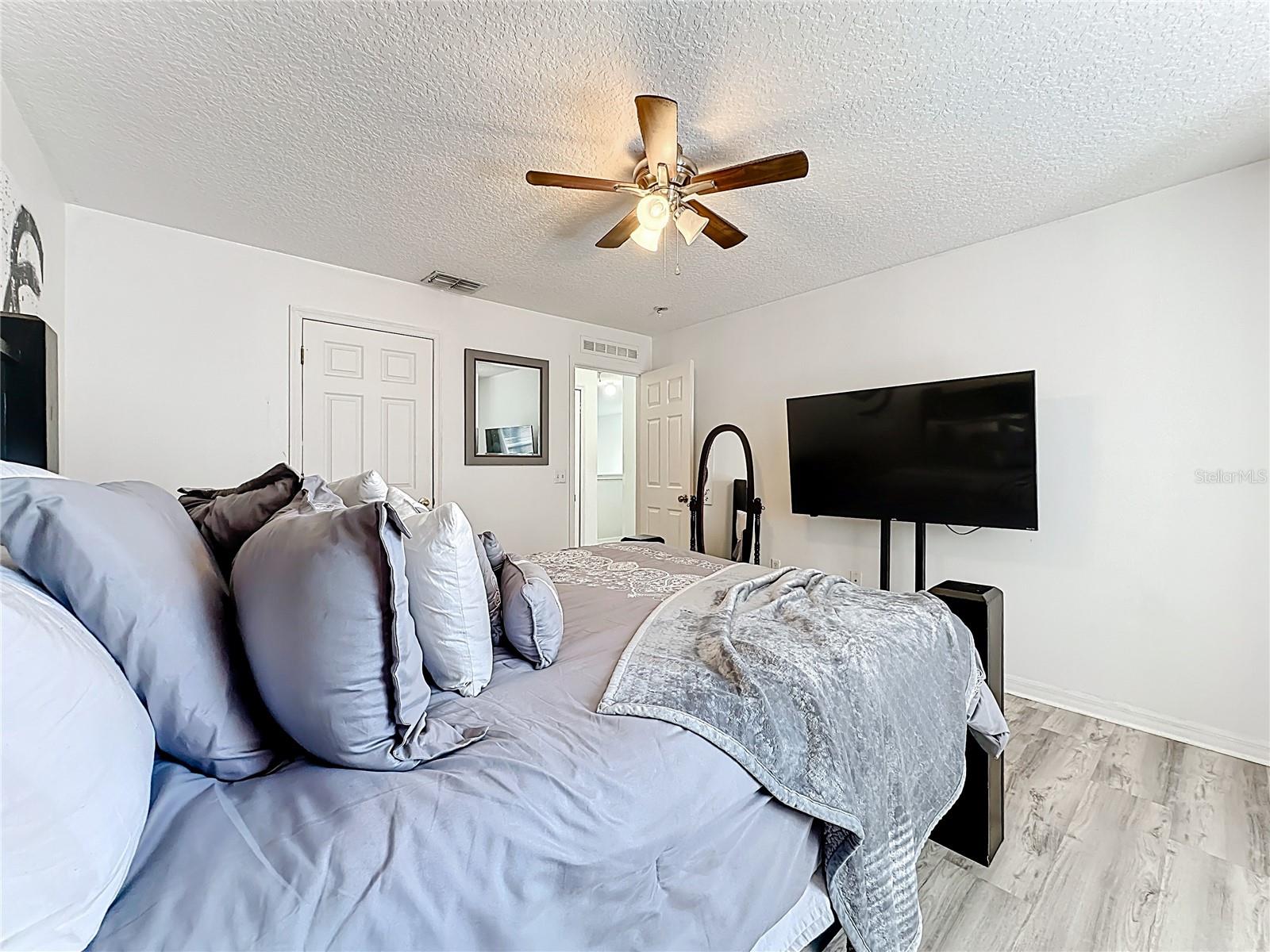 Image 61 of 88 For 11939 Iron Creek Road