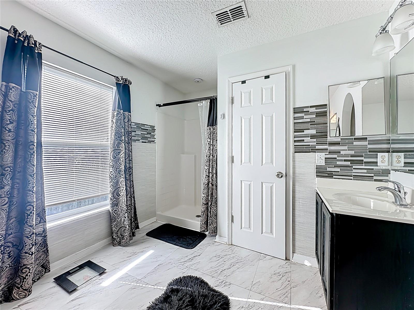 Image 62 of 88 For 11939 Iron Creek Road