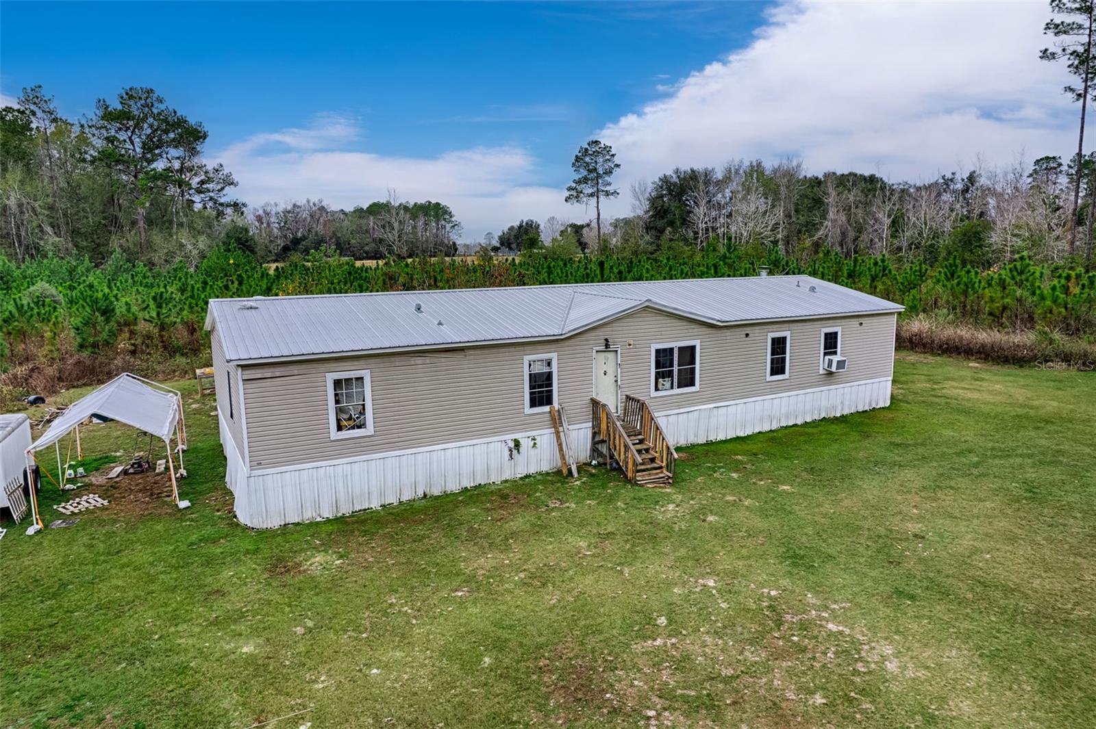 Image 16 of 42 For 134 Powell Place