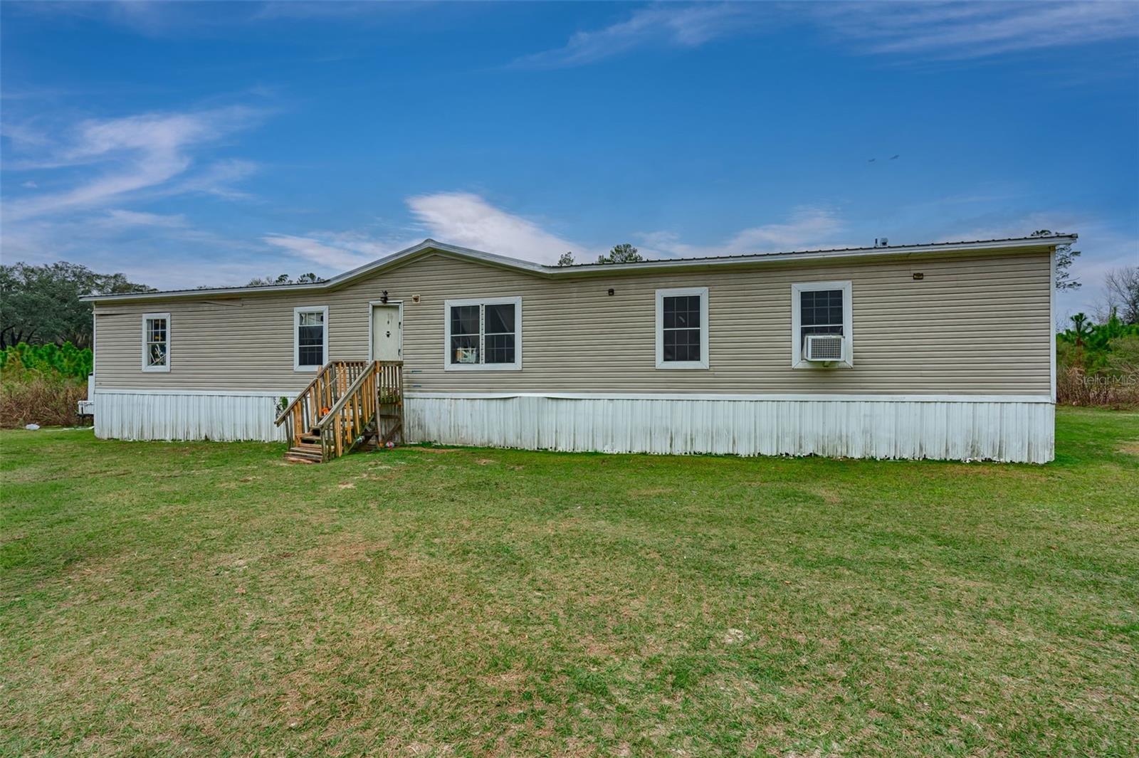 Image 17 of 42 For 134 Powell Place