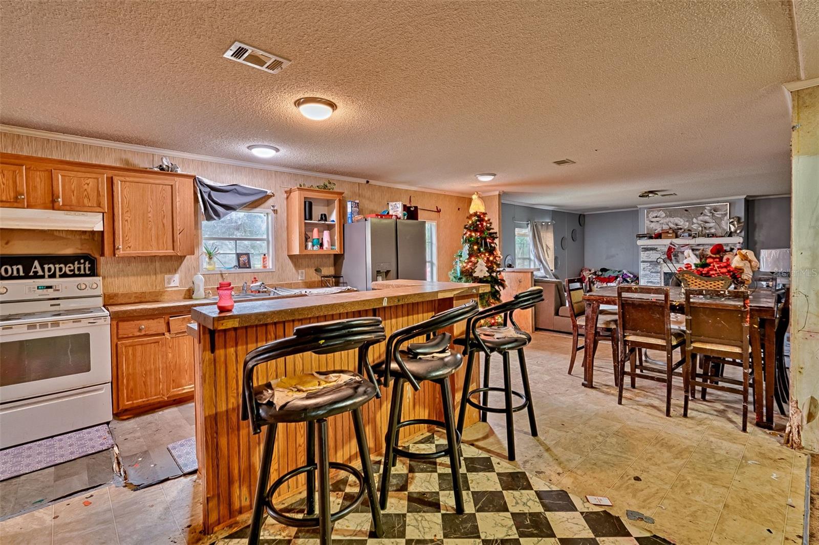 Image 2 of 42 For 134 Powell Place