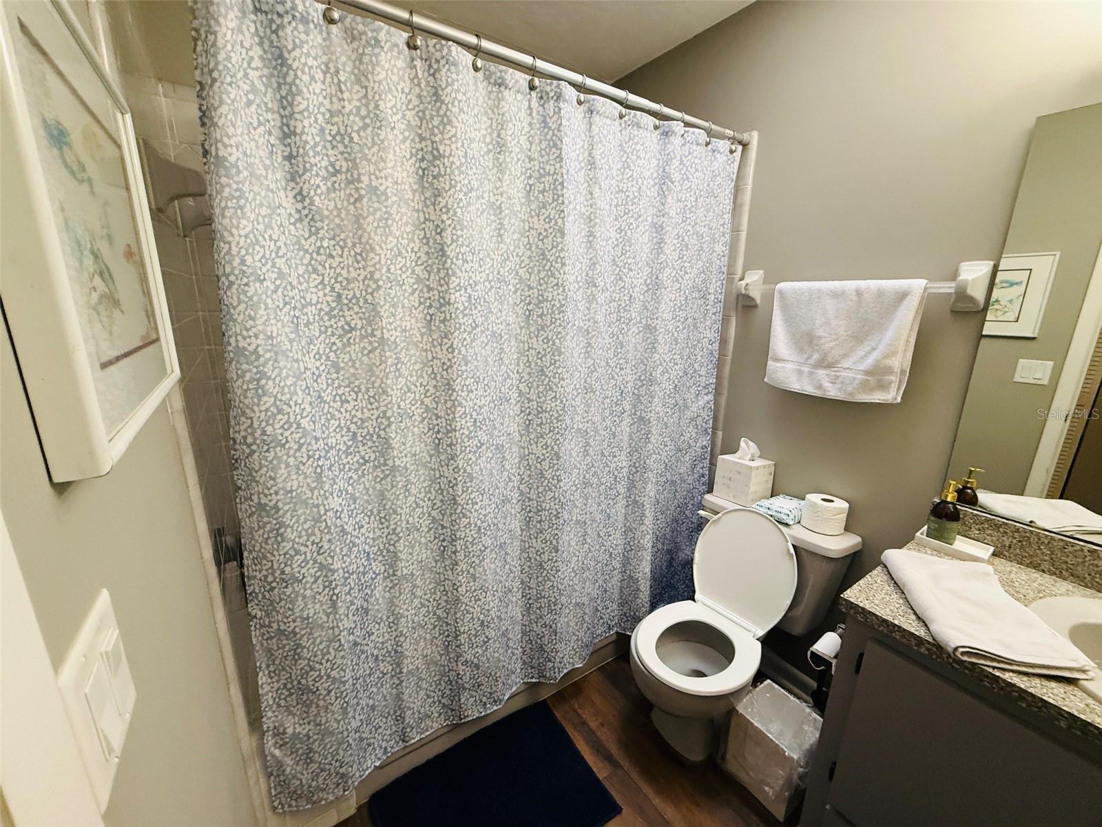 Image 15 of 21 For 2210 44th Place