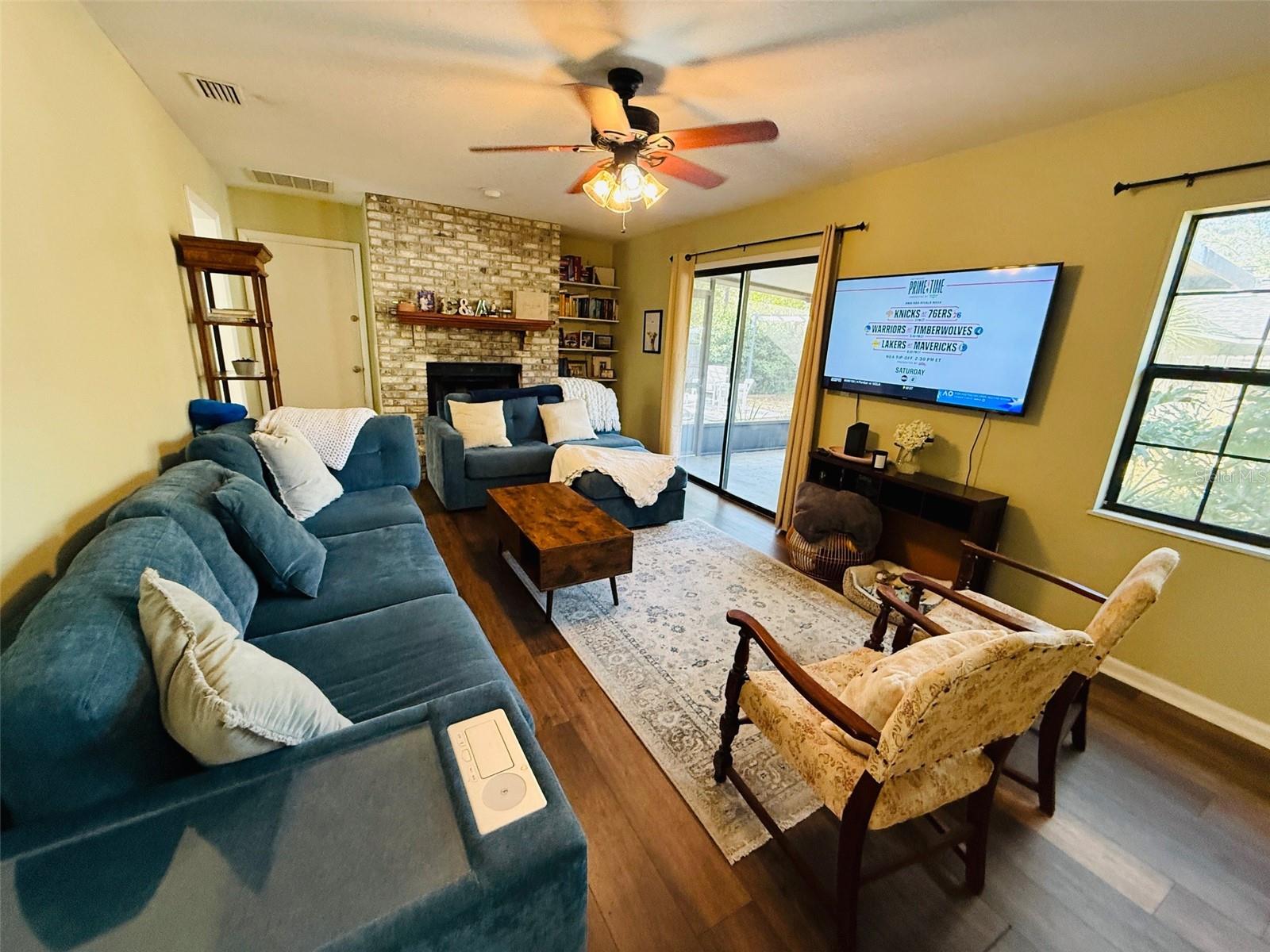 Image 9 of 21 For 2210 44th Place