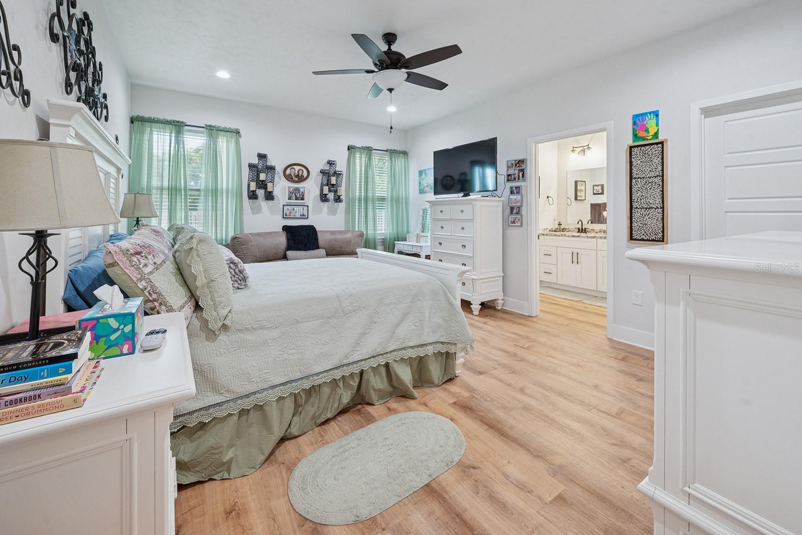 Image 38 of 42 For 181 24th Avenue