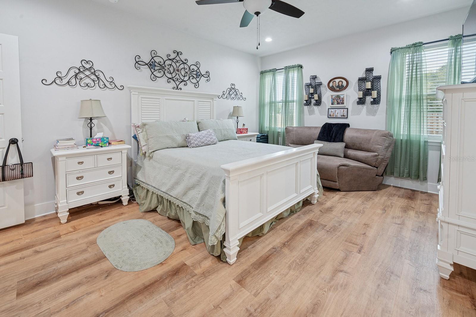 Image 39 of 42 For 181 24th Avenue