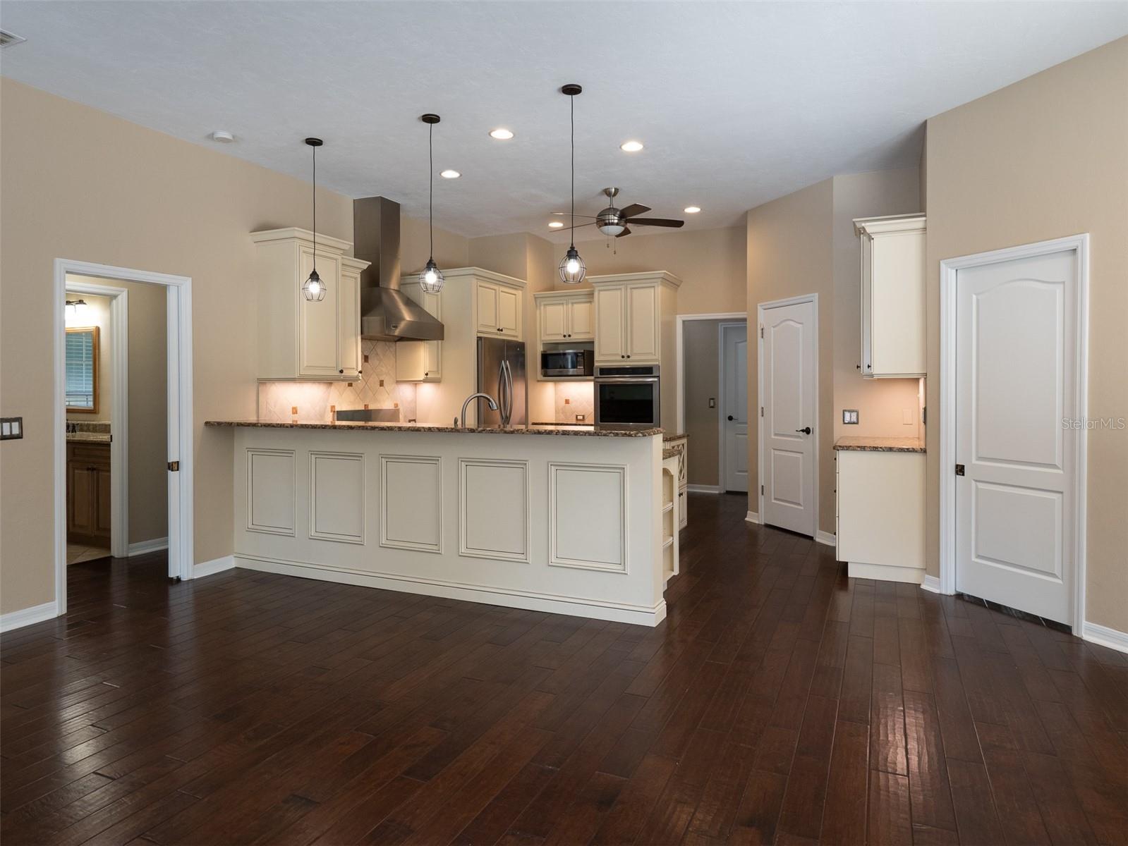 Image 13 of 42 For 10515 21st Avenue