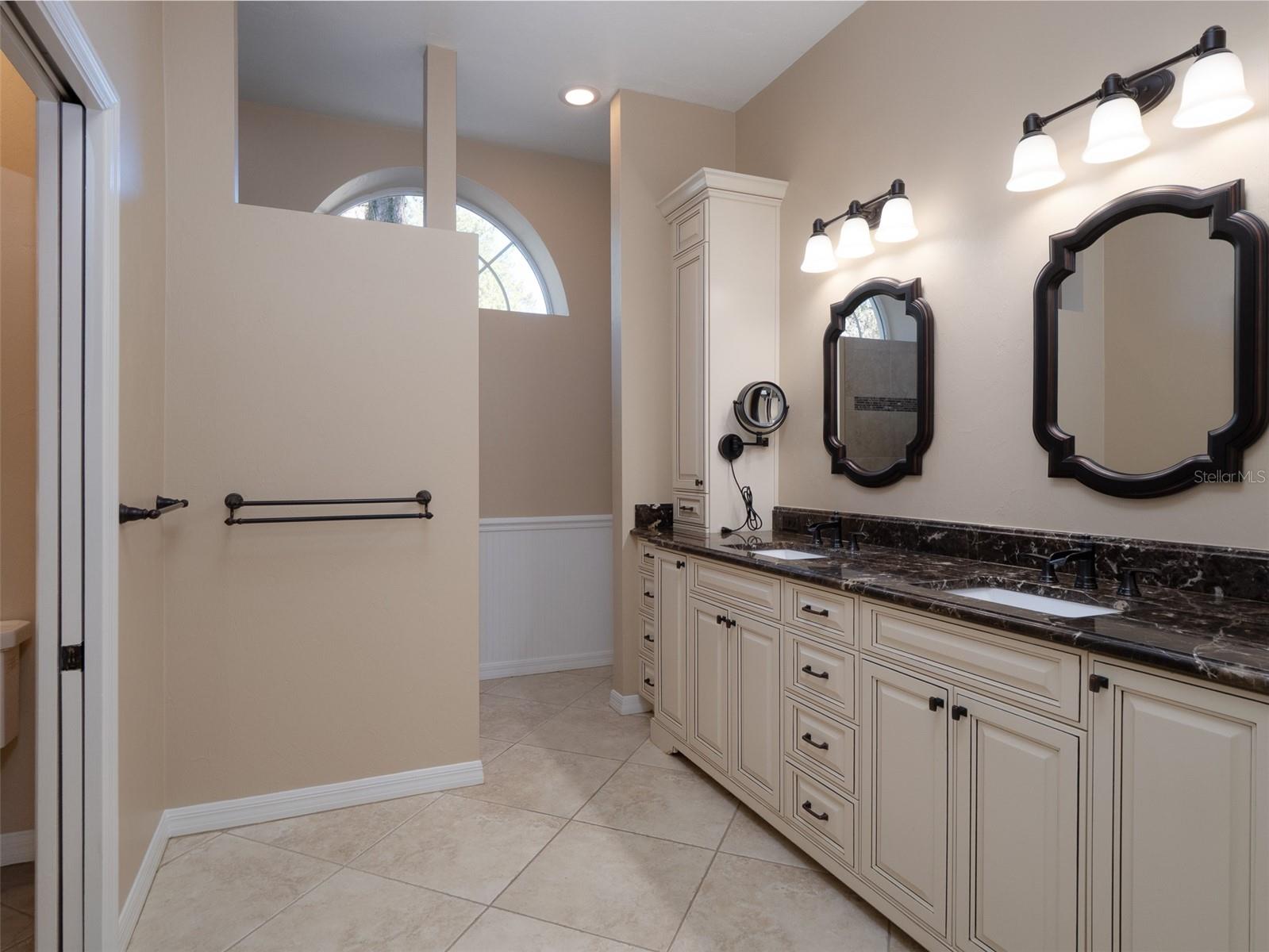 Image 18 of 42 For 10515 21st Avenue