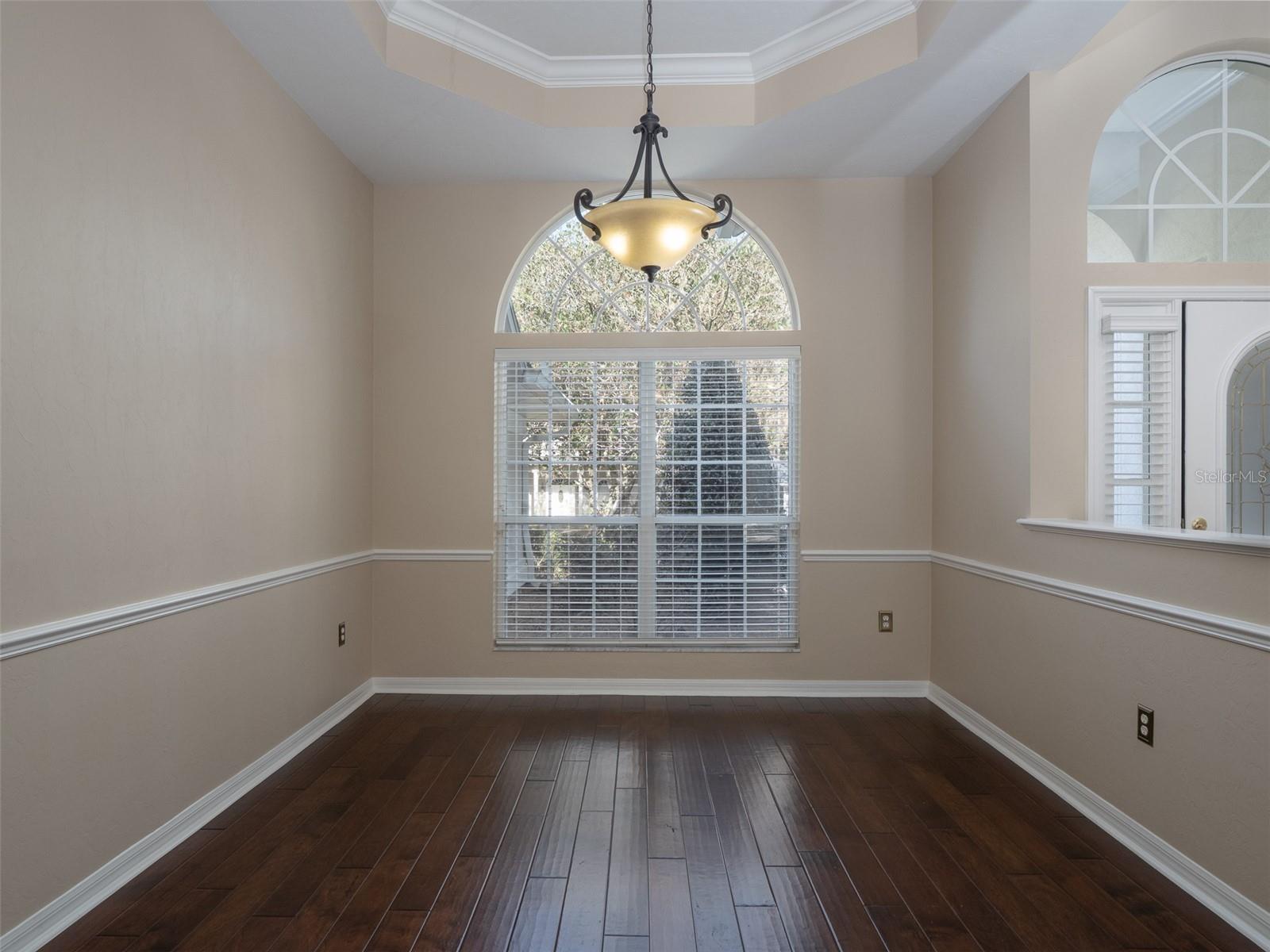 Image 4 of 42 For 10515 21st Avenue