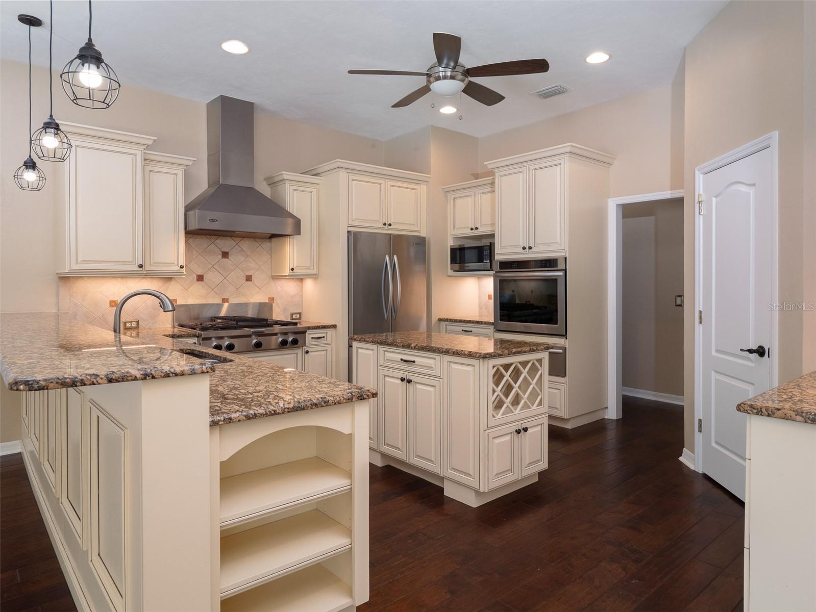 Image 9 of 42 For 10515 21st Avenue