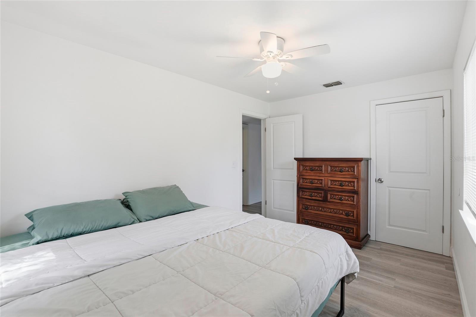 Image 23 of 38 For 1115 5th Place