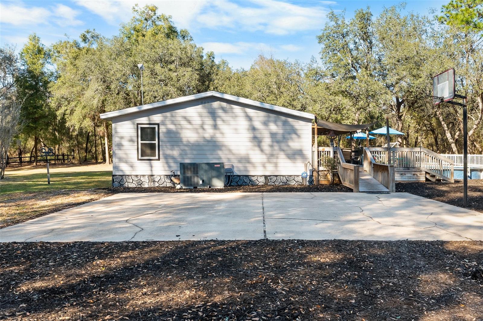 Image 13 of 47 For 14744 Nottingham Trail