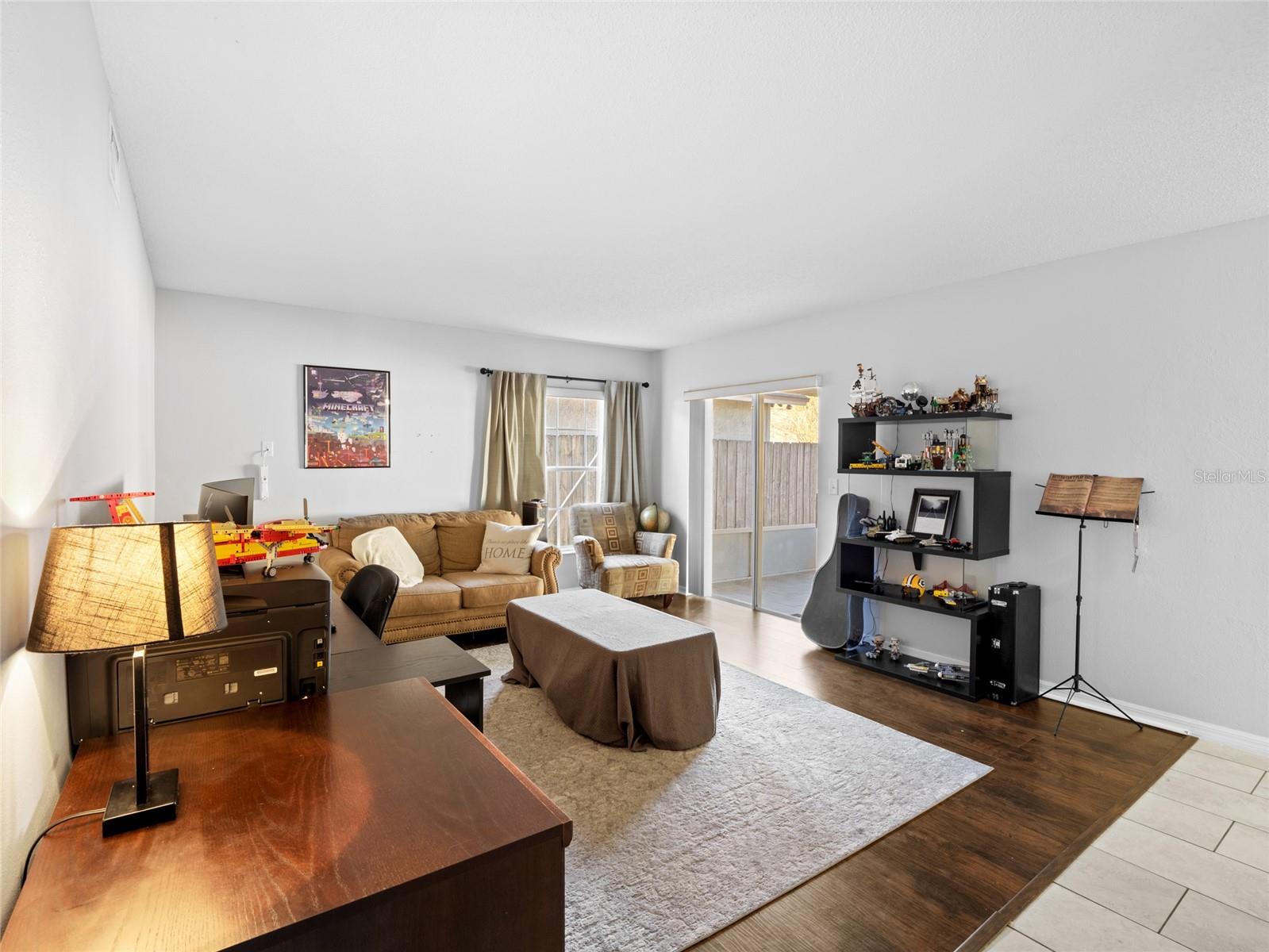 Image 14 of 31 For 1543 Lawndale Circle