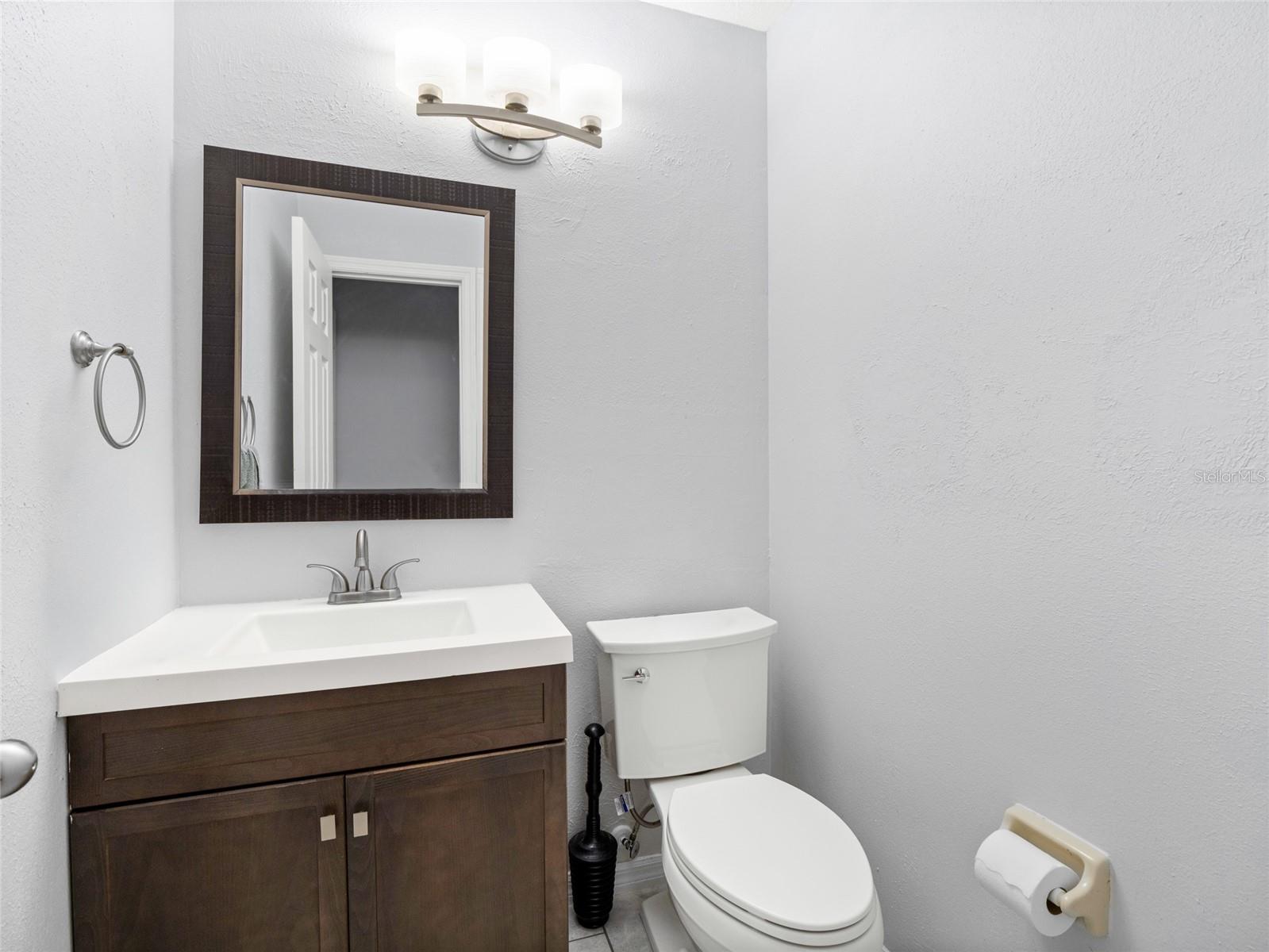 Image 17 of 31 For 1543 Lawndale Circle