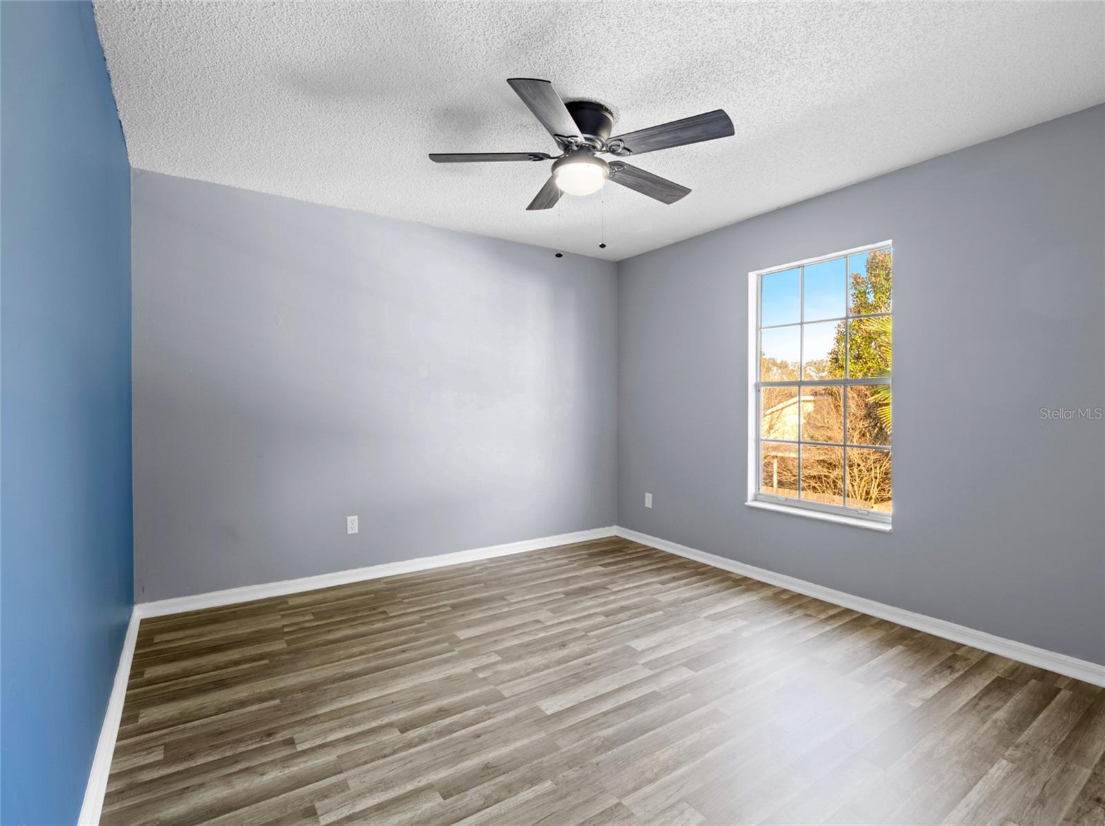 Image 22 of 31 For 1543 Lawndale Circle