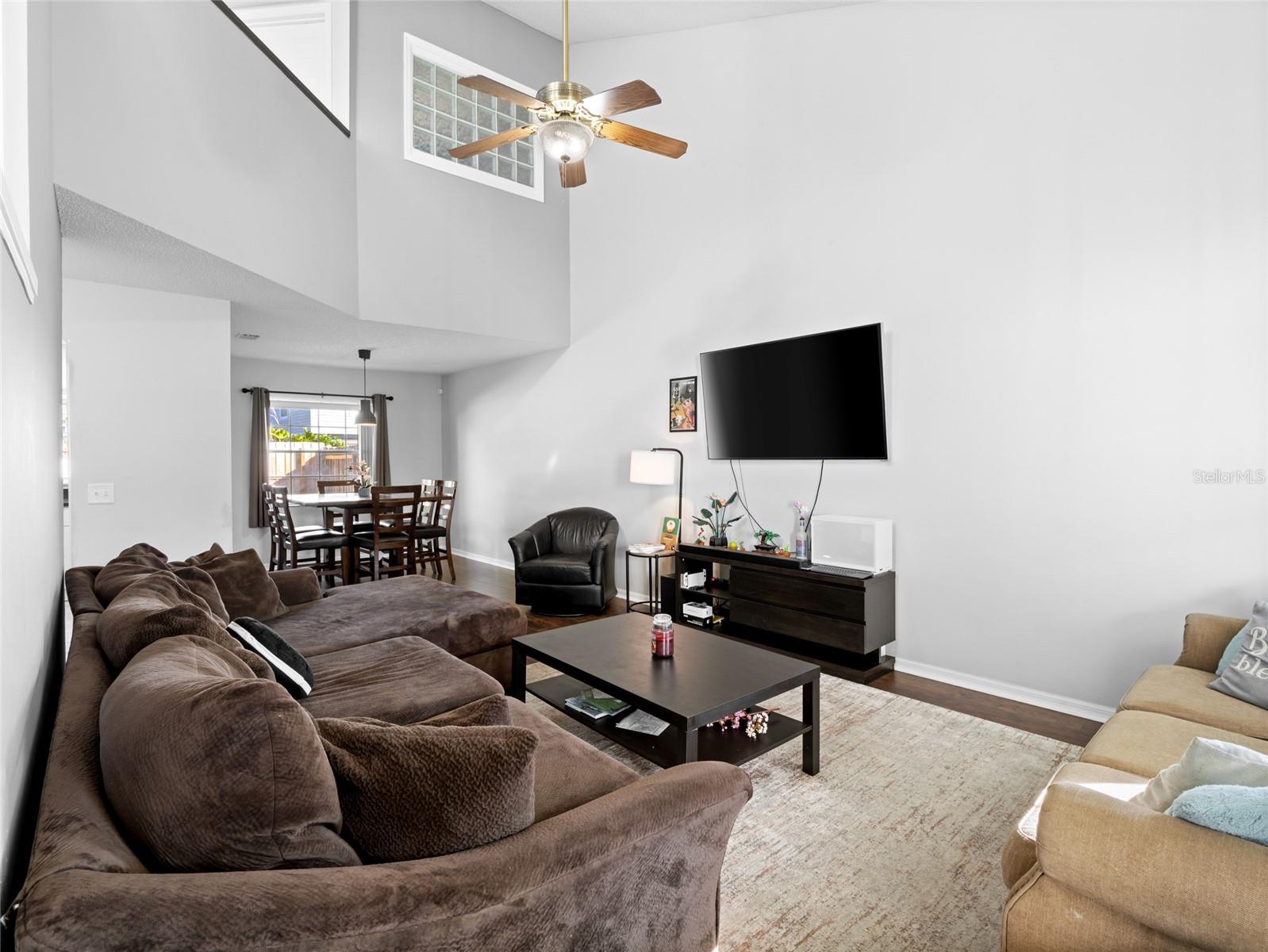 Image 4 of 31 For 1543 Lawndale Circle