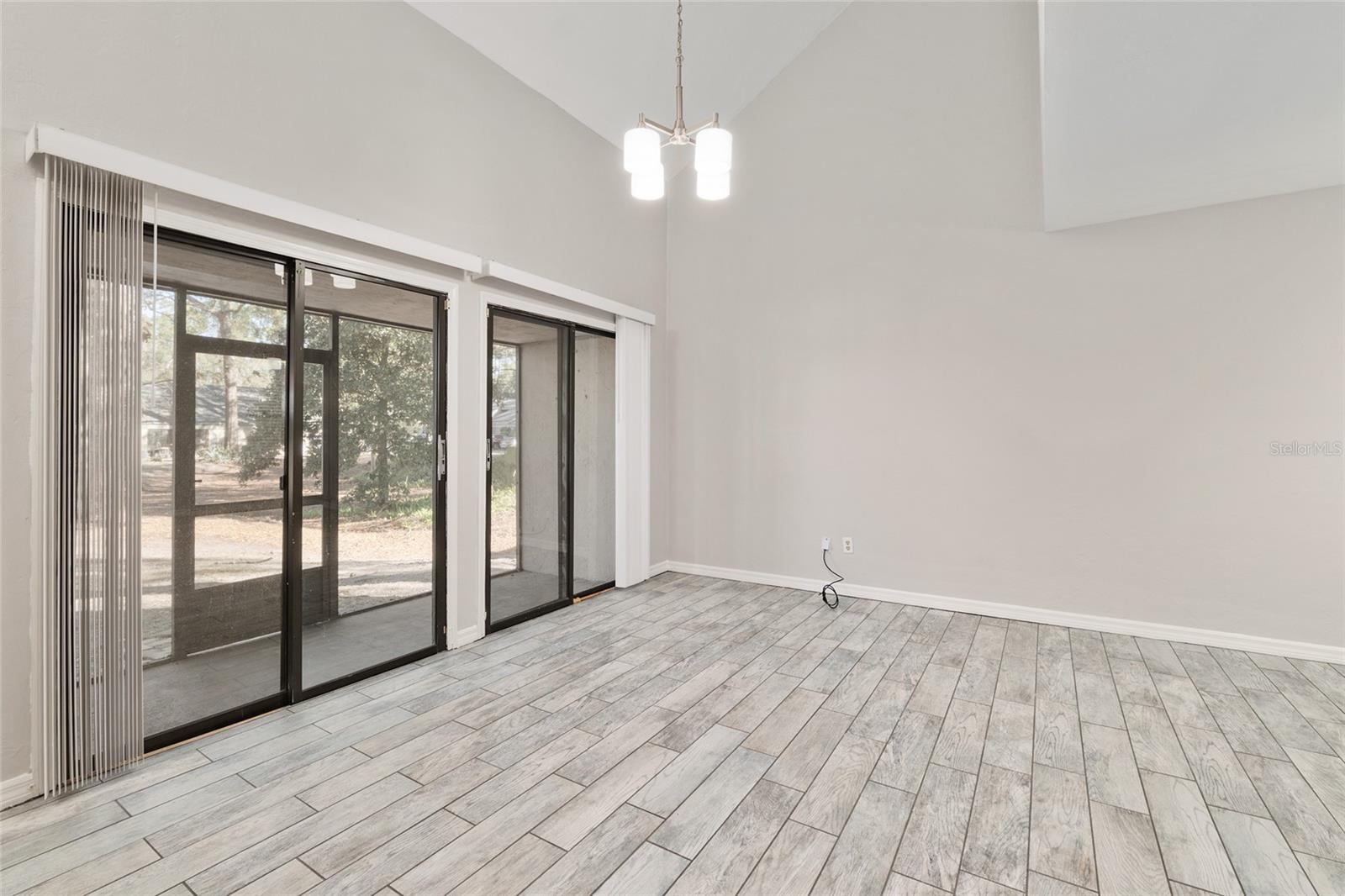 Image 12 of 47 For 7200 8th Avenue S122