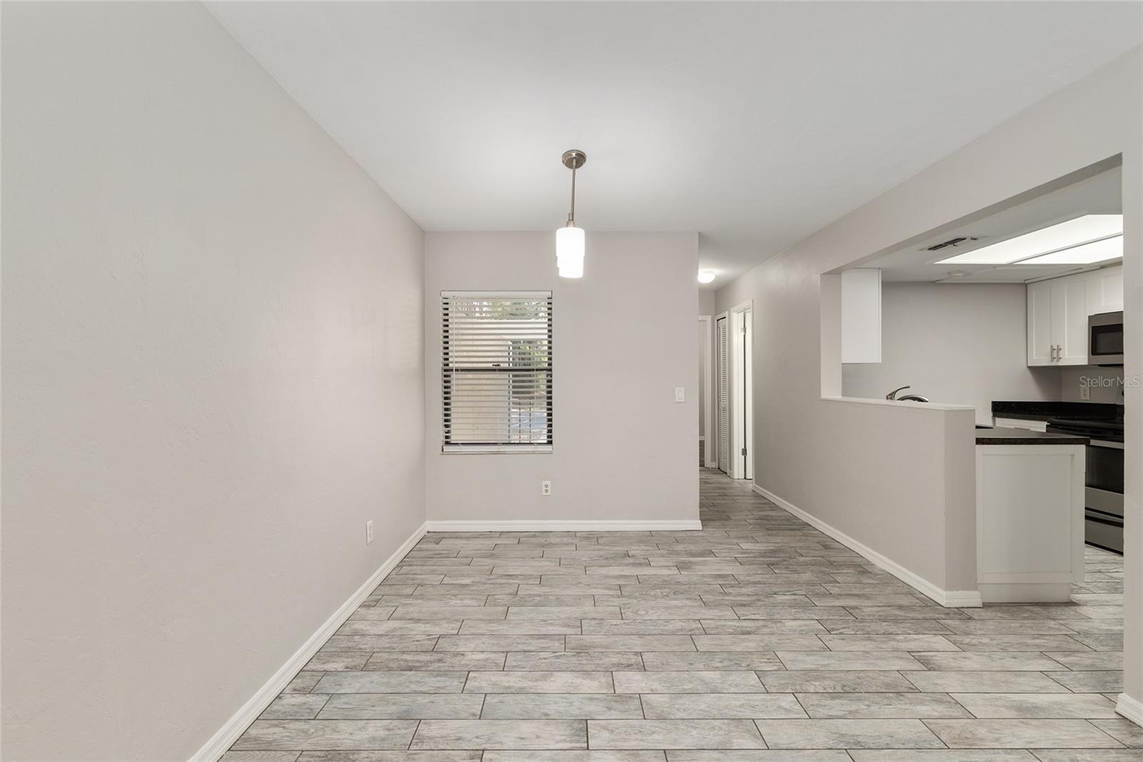 Image 13 of 47 For 7200 8th Avenue S122