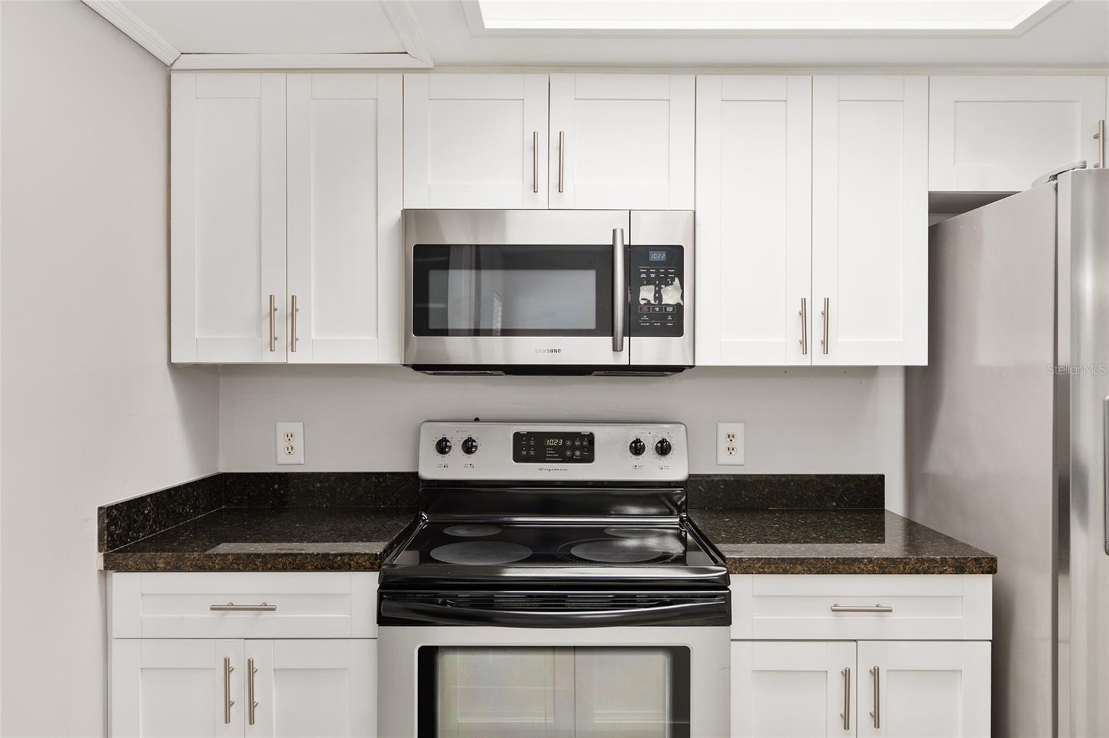 Image 19 of 47 For 7200 8th Avenue S122