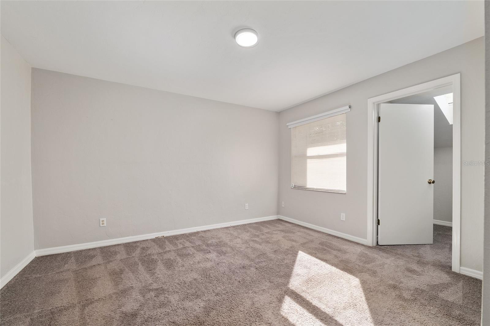 Image 28 of 47 For 7200 8th Avenue S122