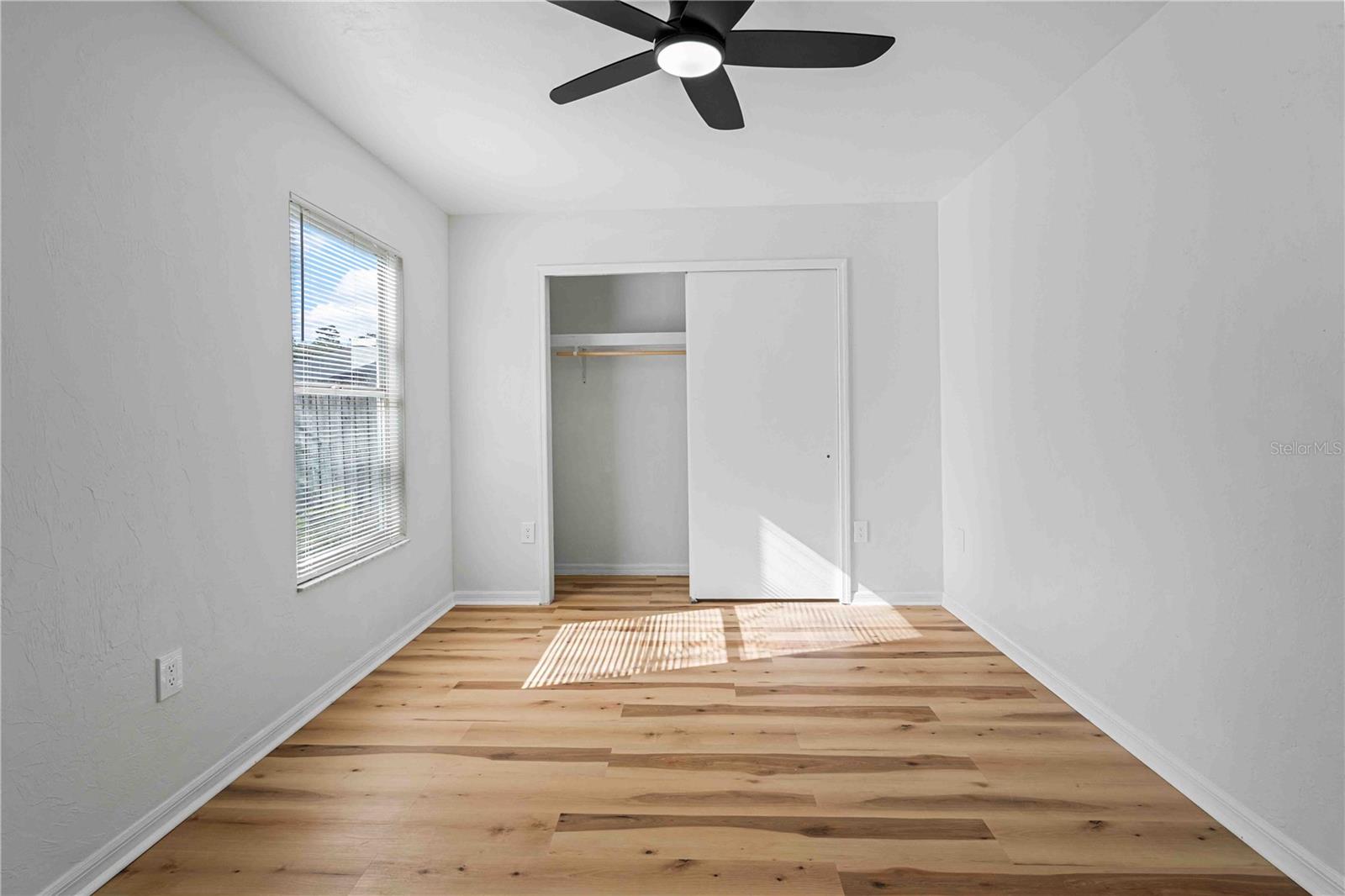 Image 6 of 12 For 4142 59th Terrace