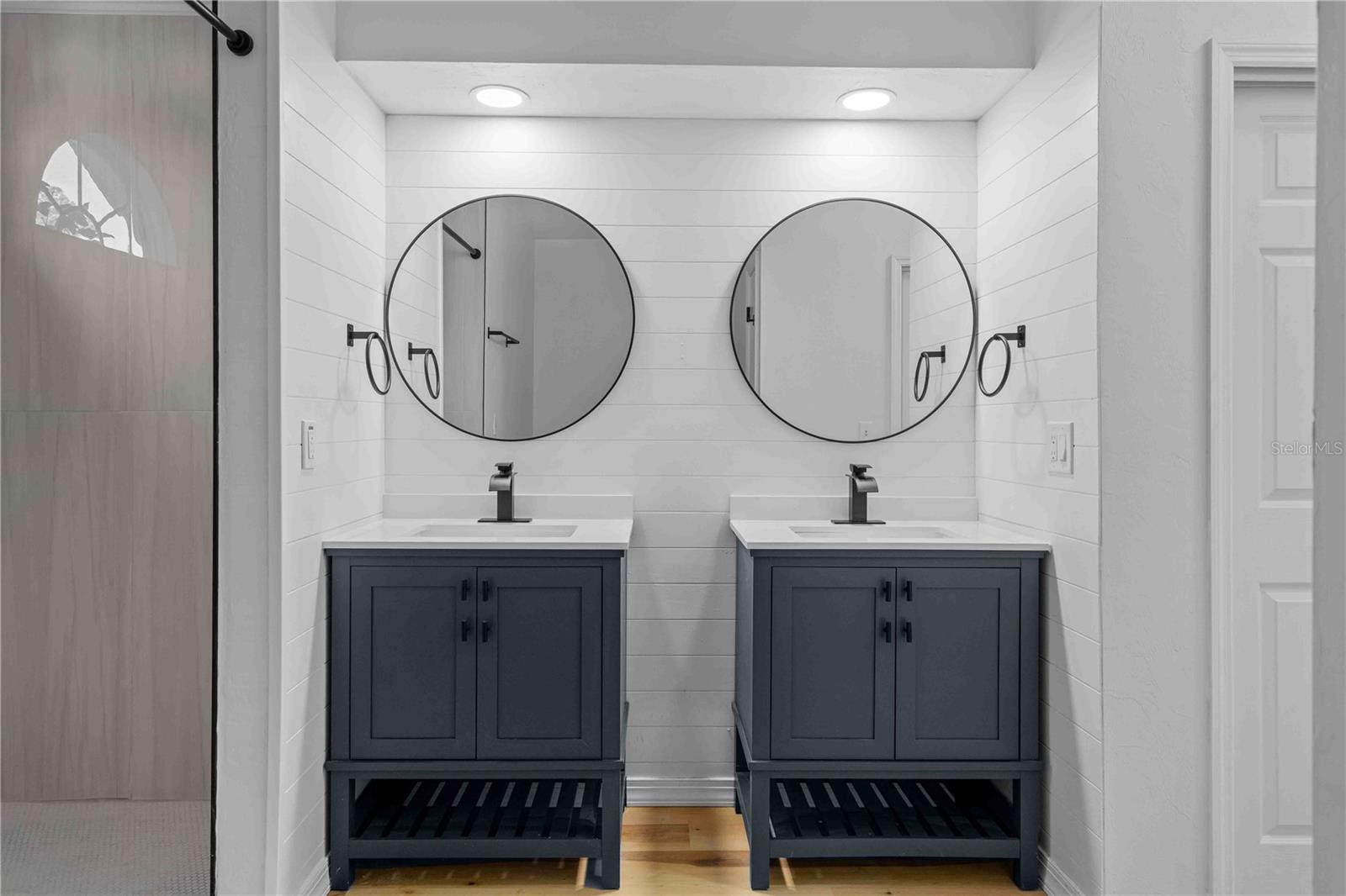 Image 9 of 12 For 4142 59th Terrace