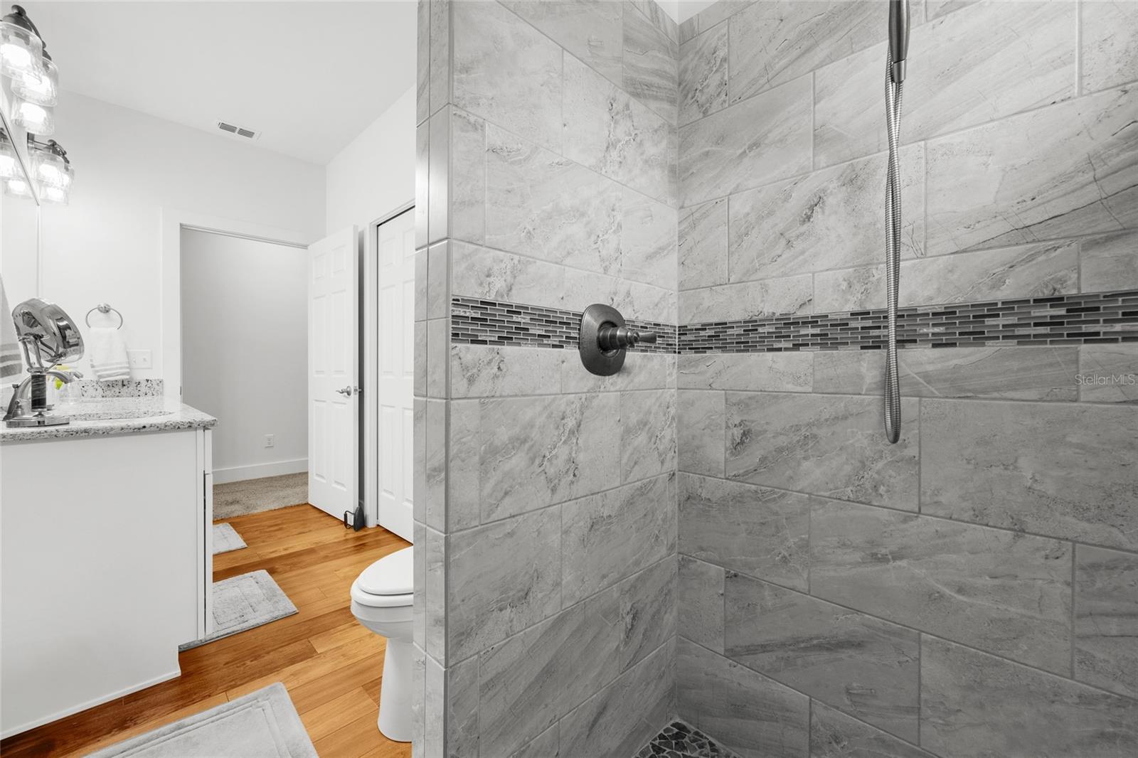 Image 23 of 46 For 4162 27th Lane