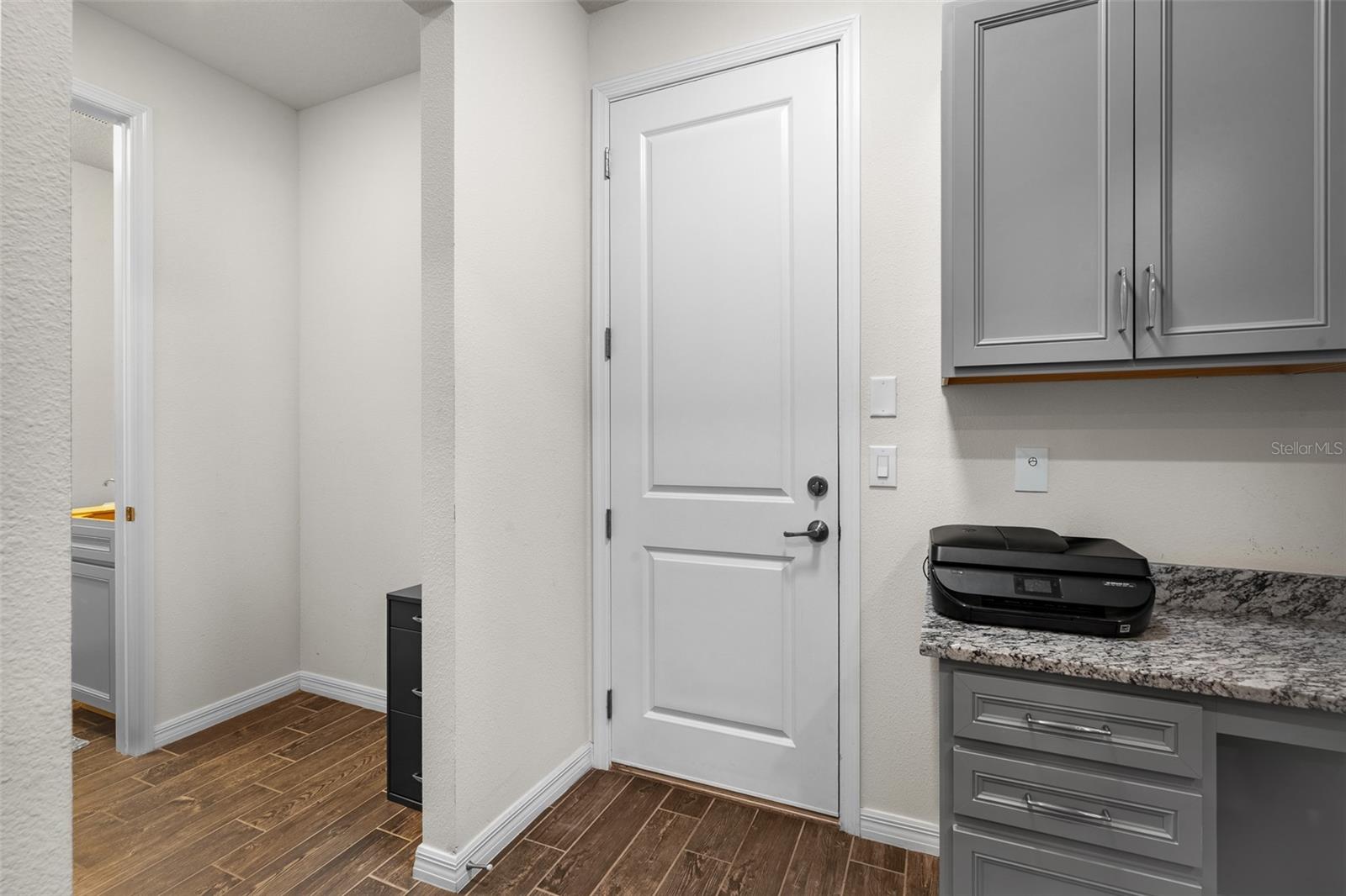 Image 28 of 43 For 2825 Murray Pass