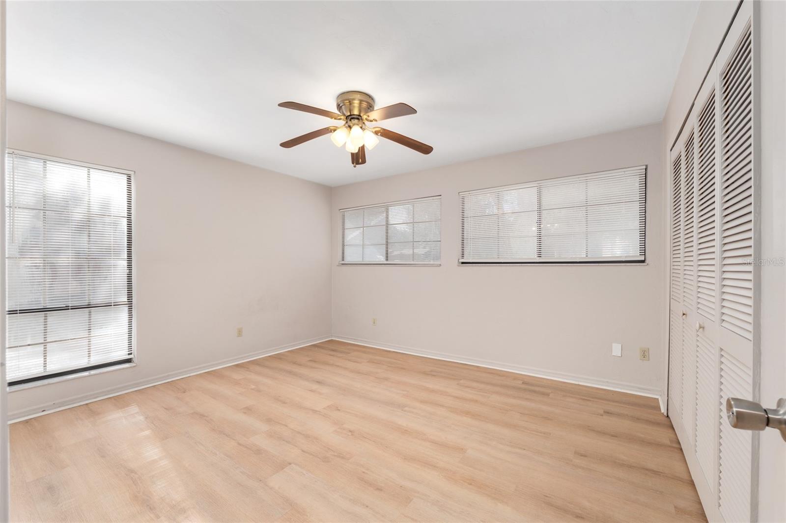 Image 20 of 34 For 900 62nd Boulevard I51