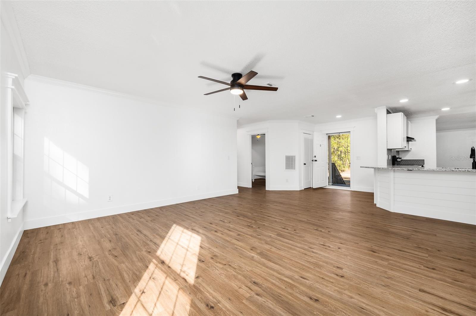 Image 10 of 55 For 13076 154th Street