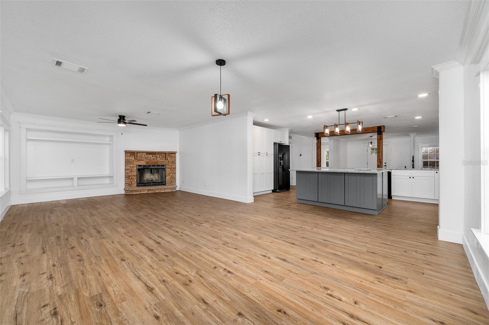 Image 17 of 55 For 13076 154th Street