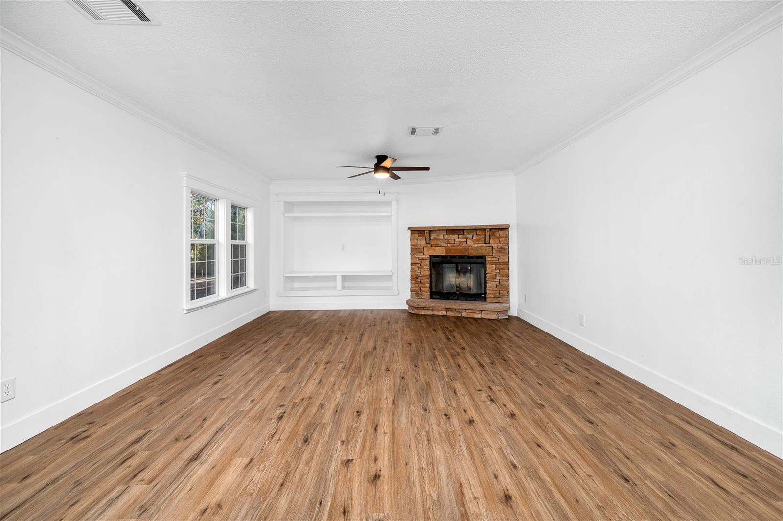 Image 18 of 55 For 13076 154th Street