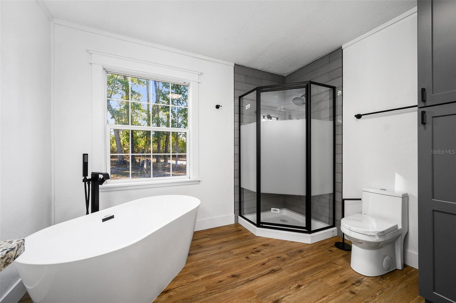 Image 26 of 55 For 13076 154th Street