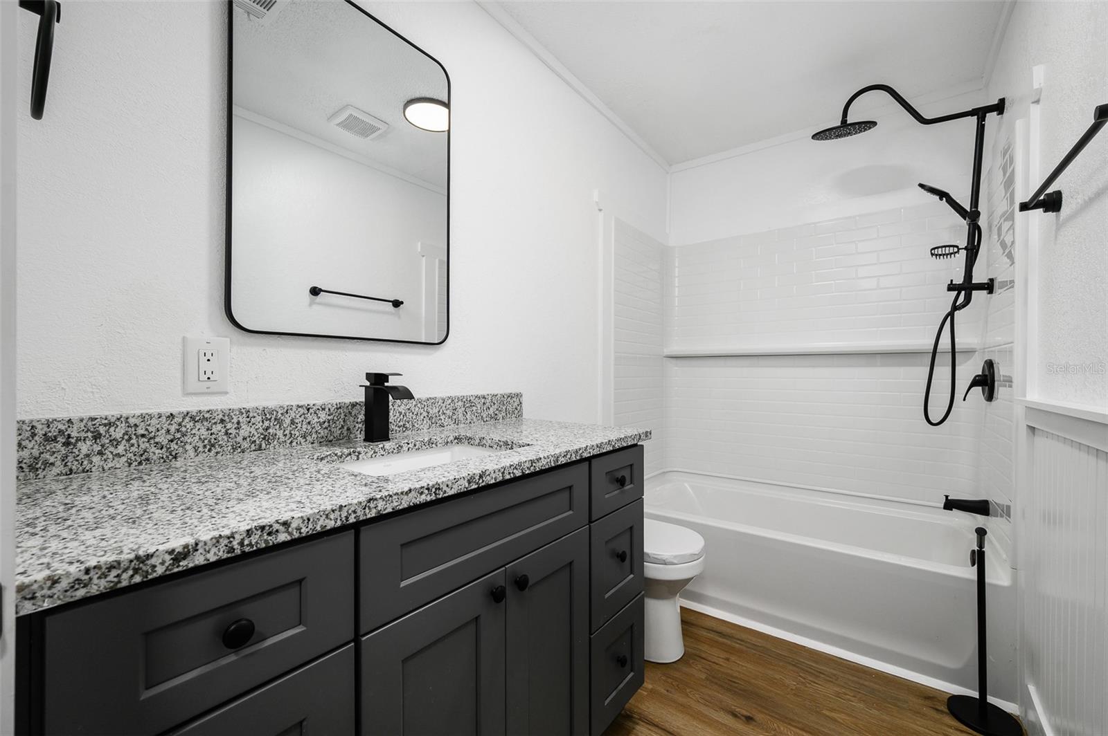 Image 33 of 55 For 13076 154th Street