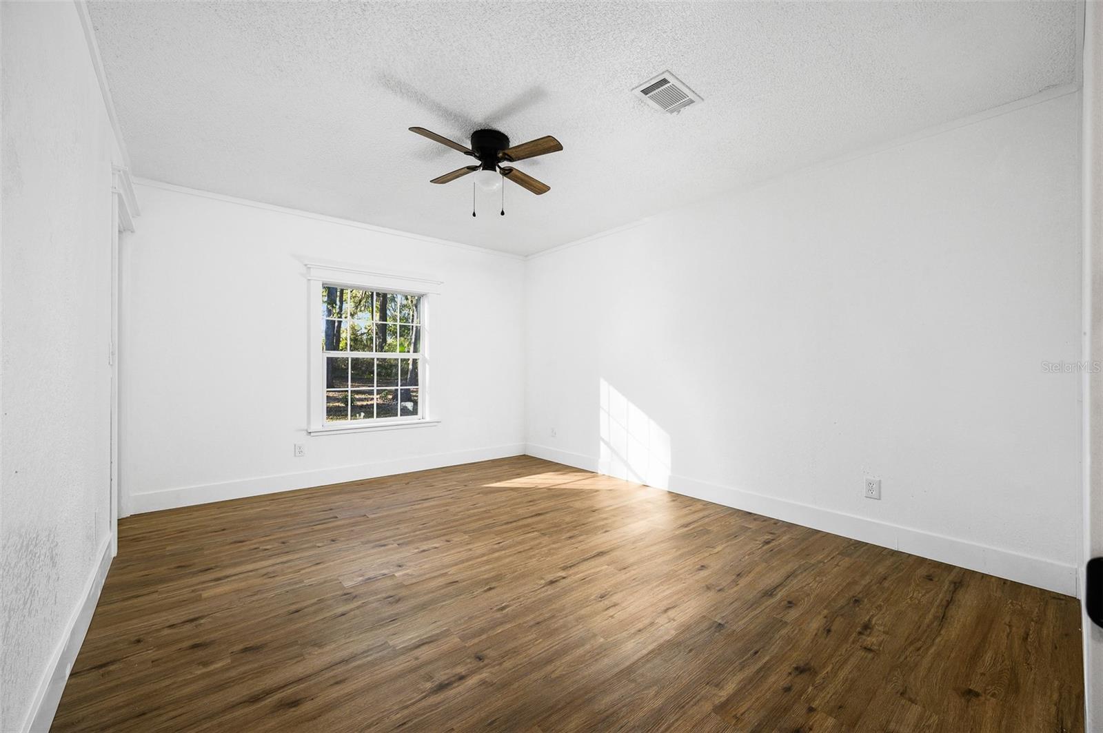 Image 35 of 55 For 13076 154th Street