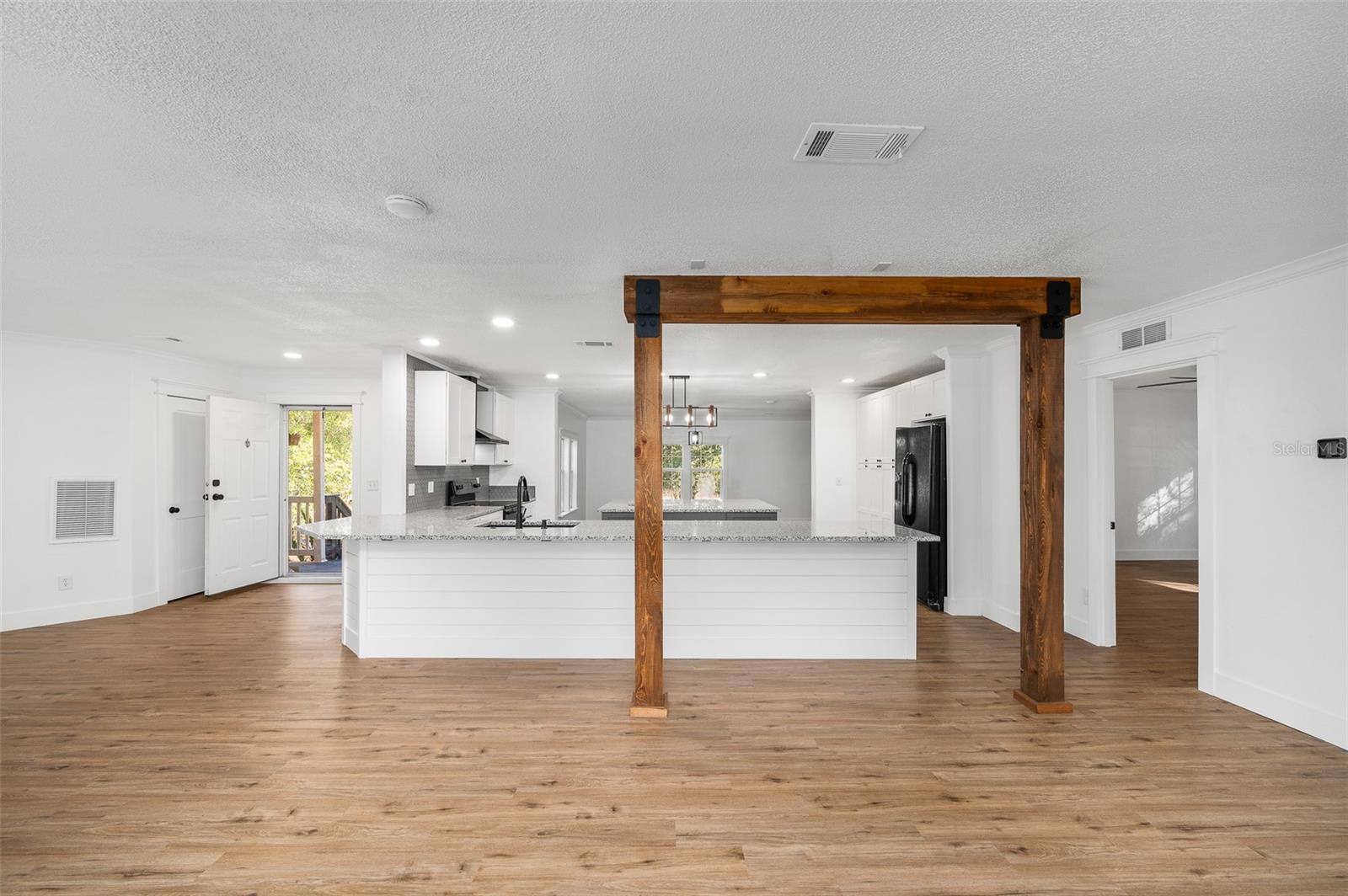 Image 7 of 55 For 13076 154th Street