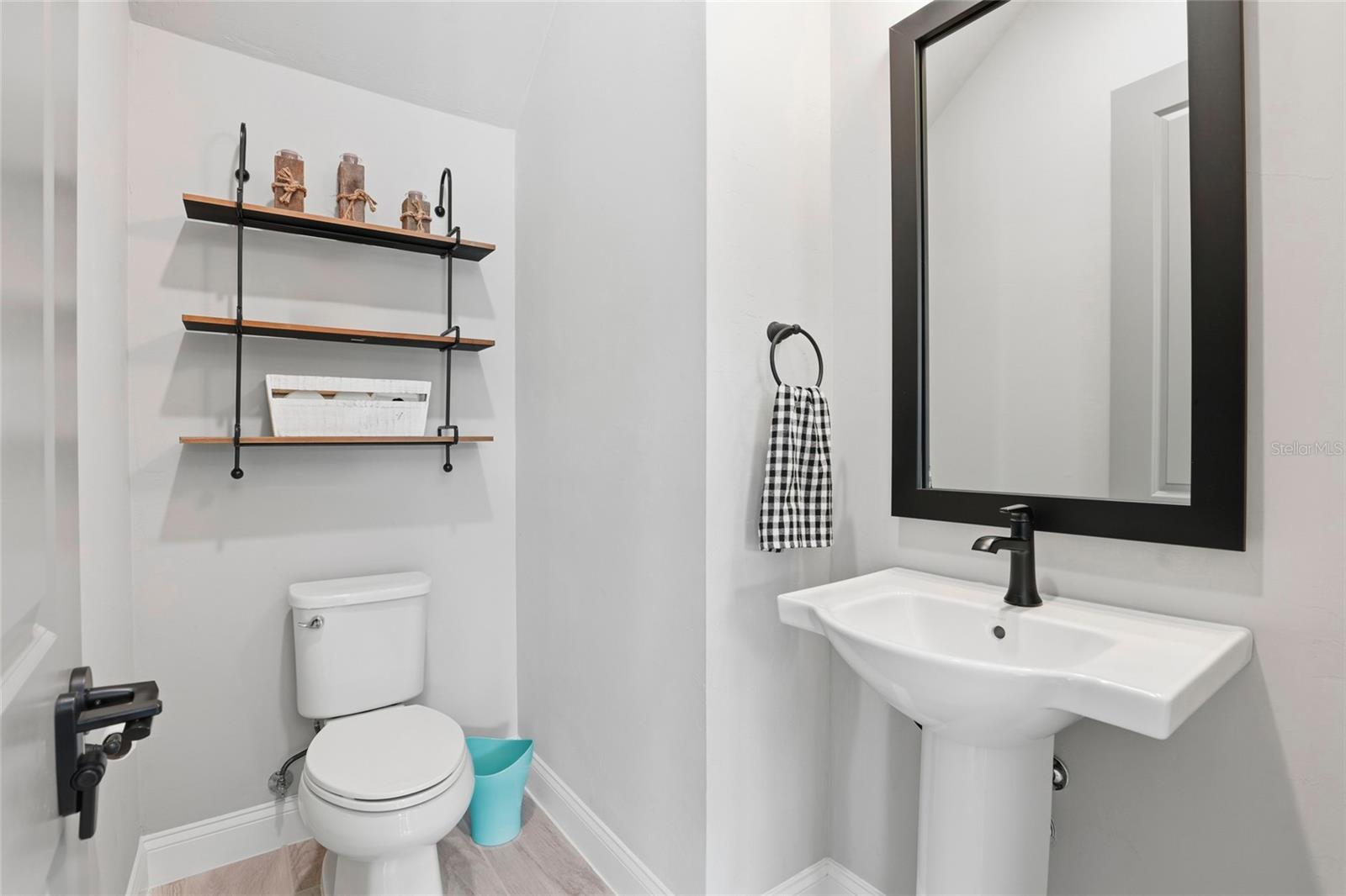 Image 18 of 52 For 11975 32nd Lane