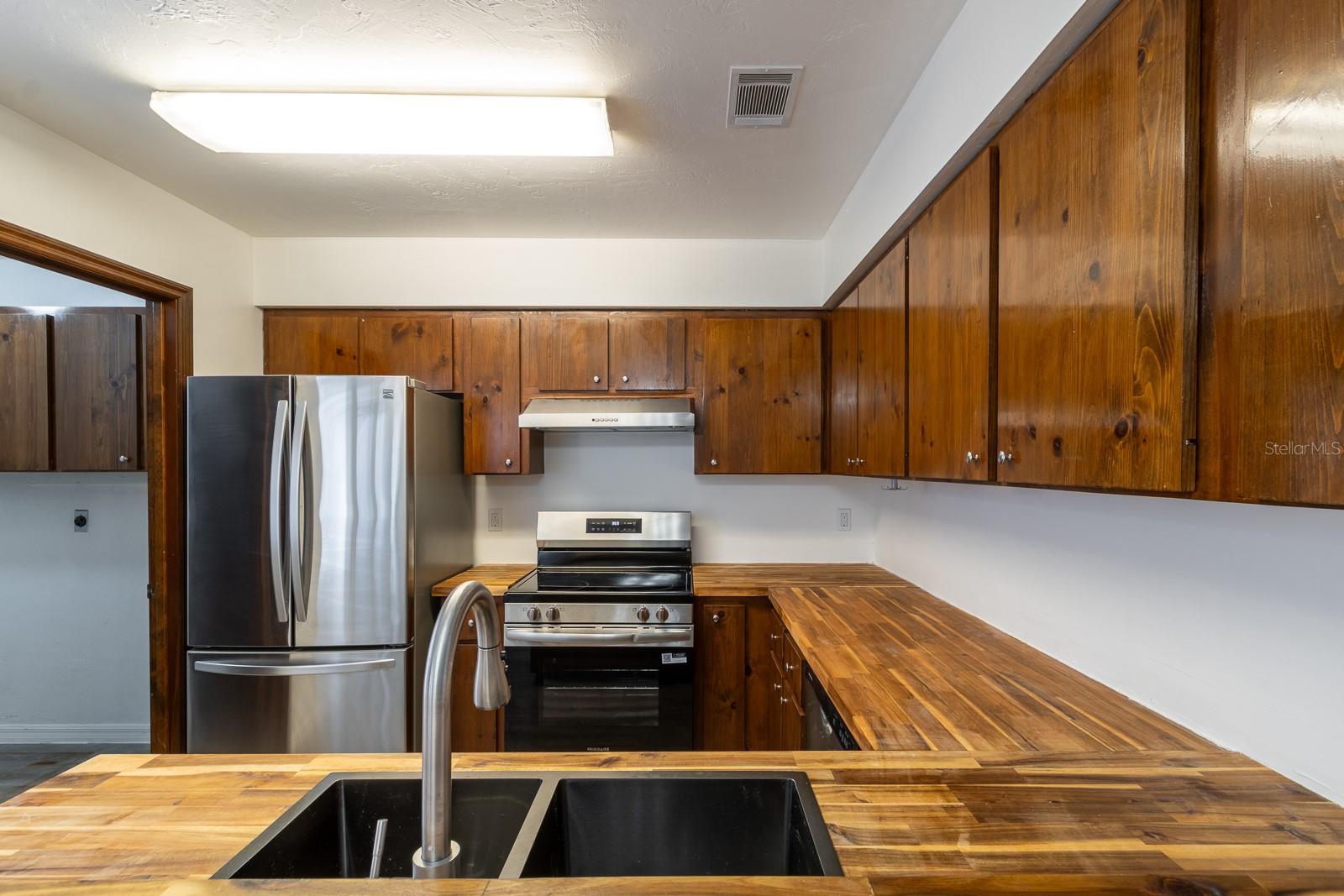 Image 8 of 26 For 5205 86th Terrace