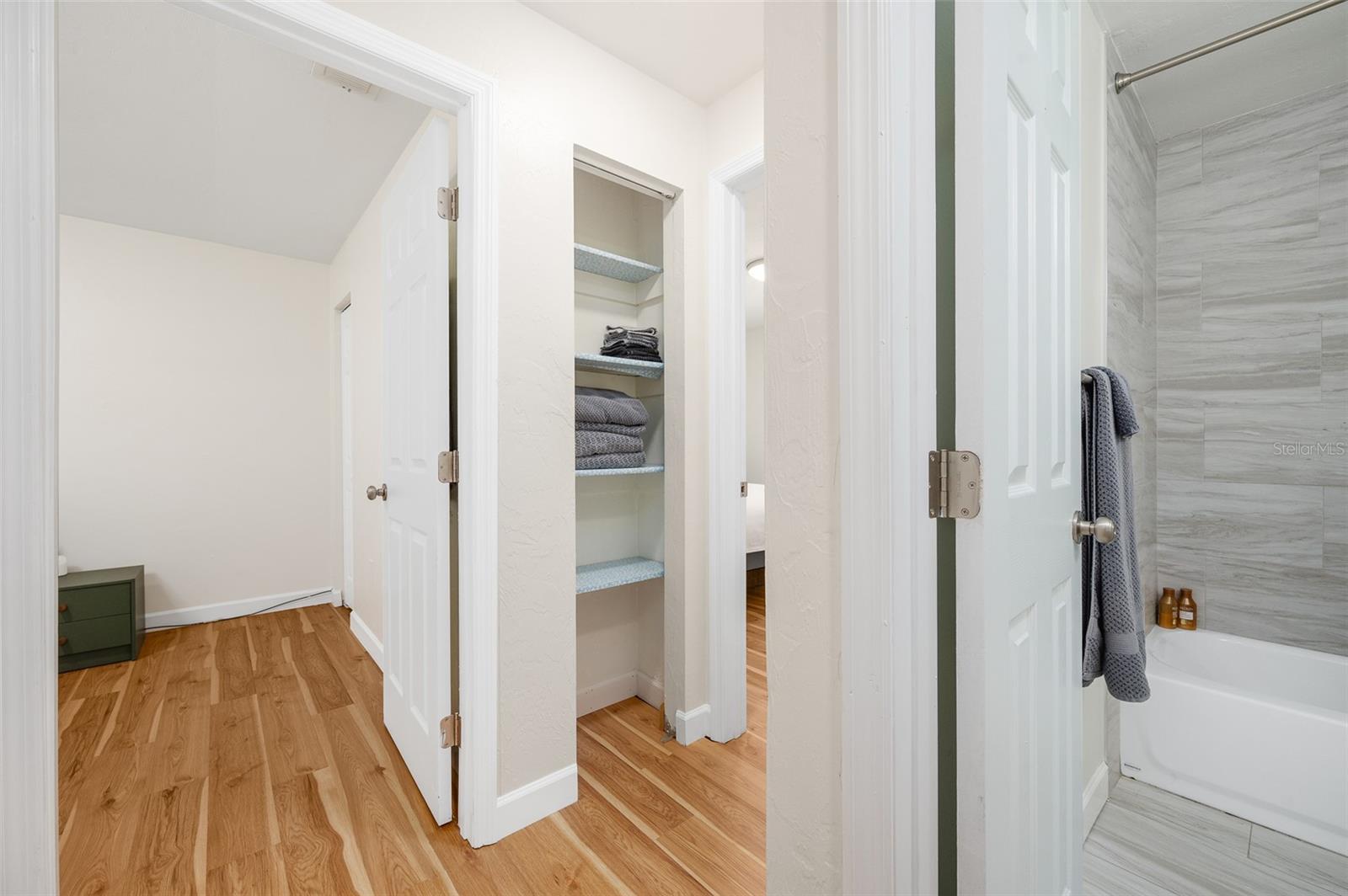 Image 18 of 32 For 6630 26th Terrace