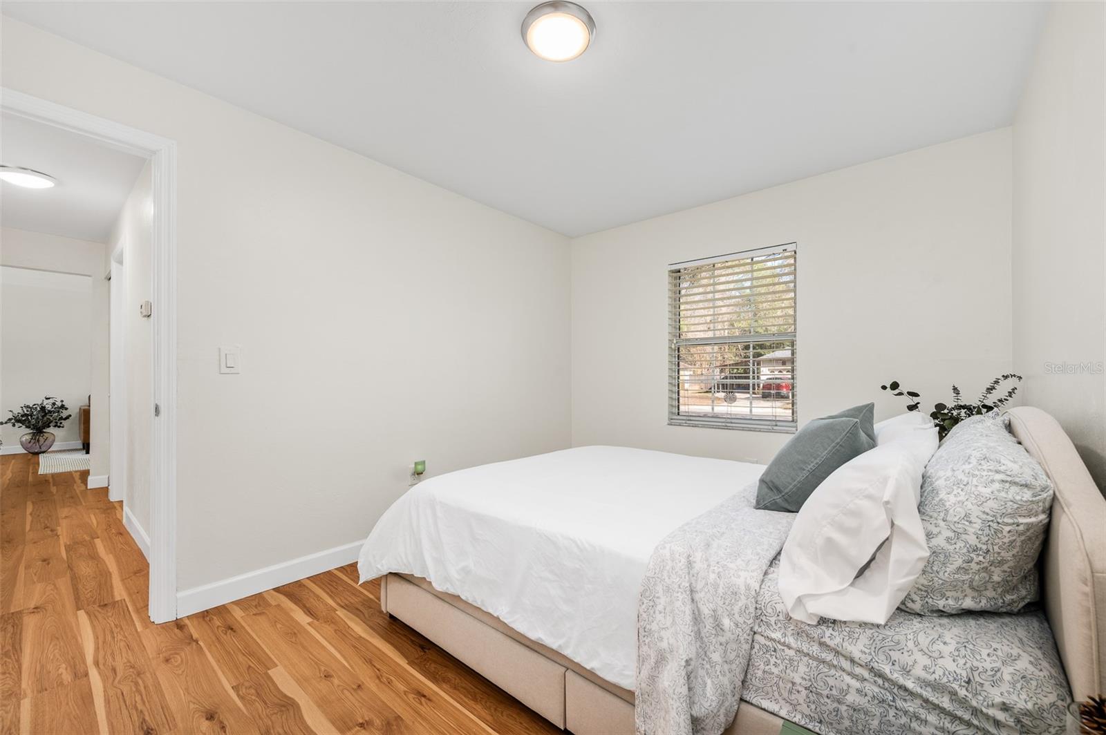 Image 20 of 32 For 6630 26th Terrace