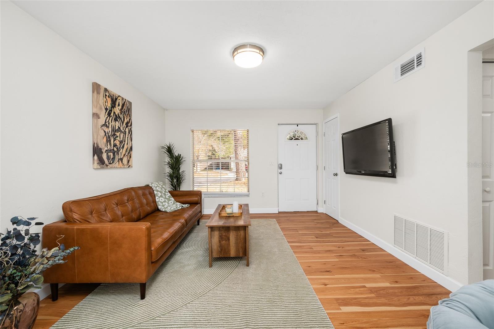 Image 8 of 32 For 6630 26th Terrace