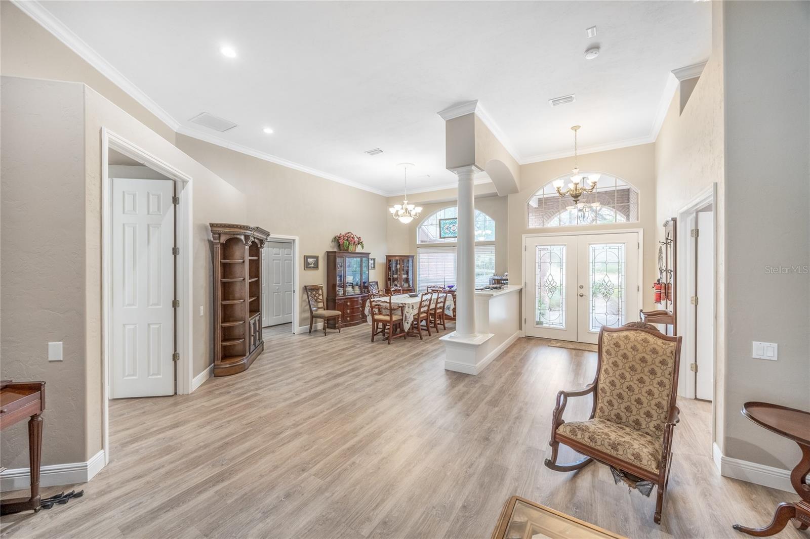 Image 16 of 52 For 5922 72nd Street