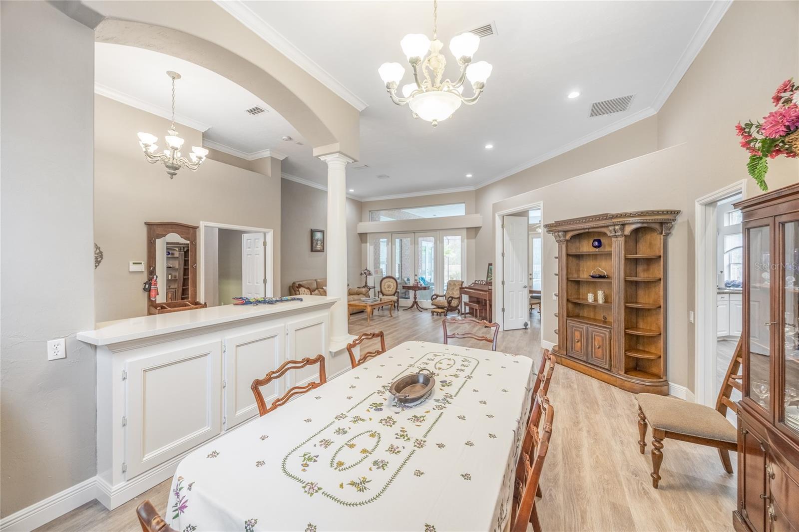 Image 17 of 52 For 5922 72nd Street