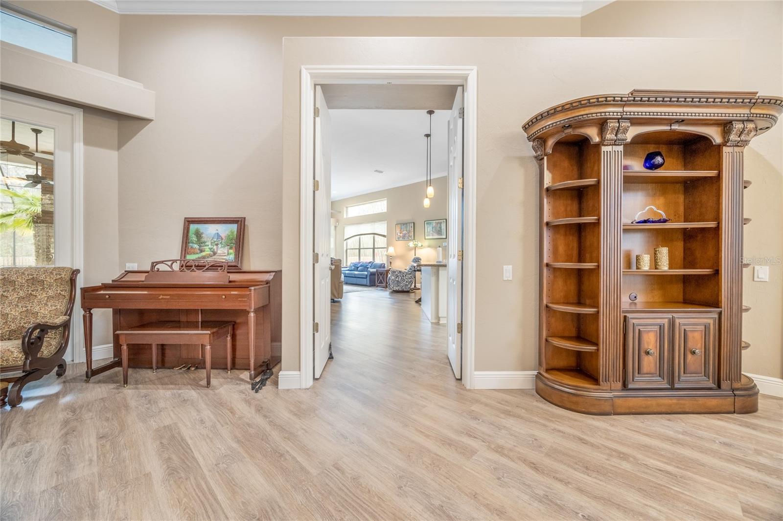 Image 18 of 52 For 5922 72nd Street