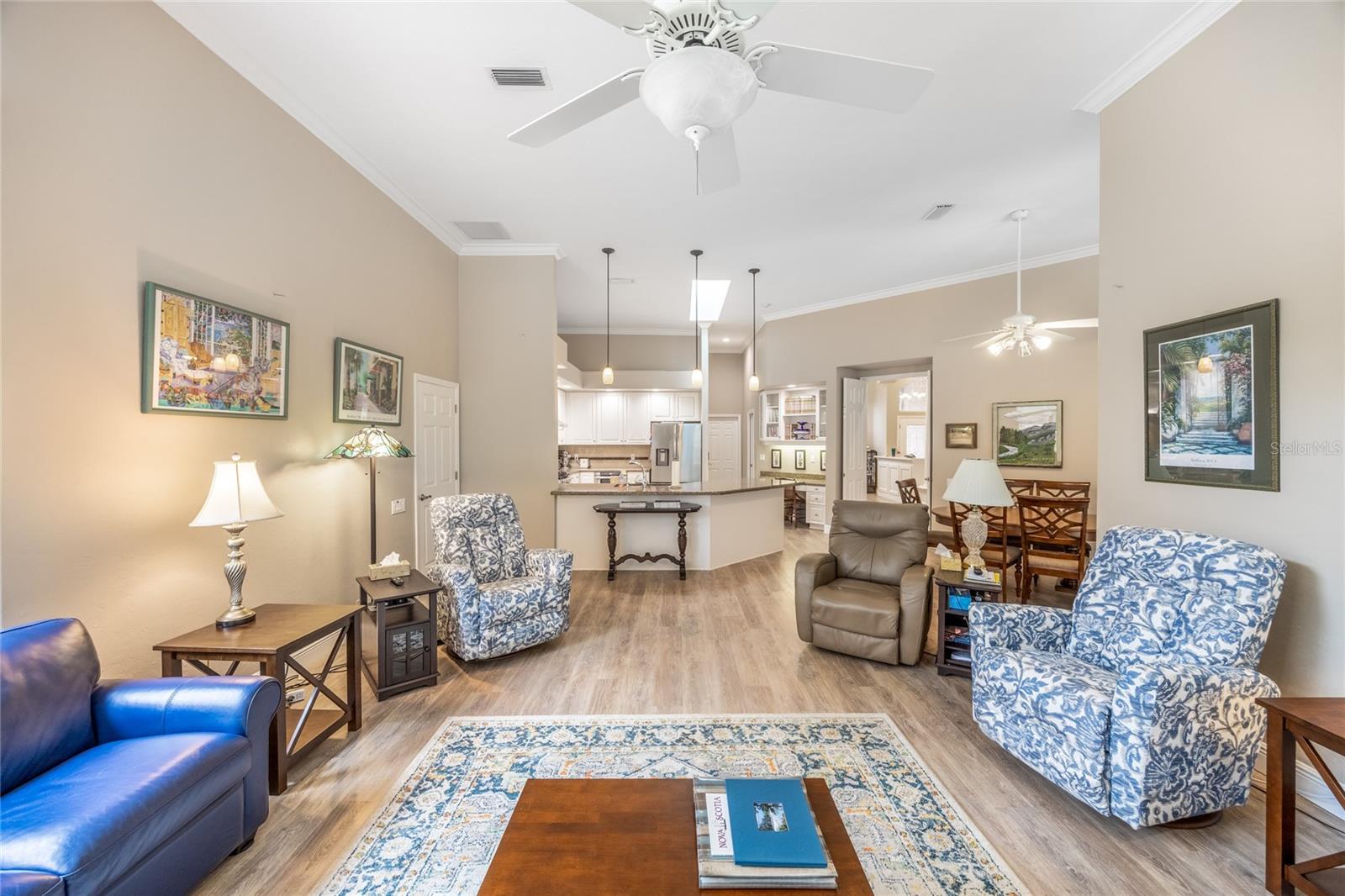 Image 20 of 52 For 5922 72nd Street