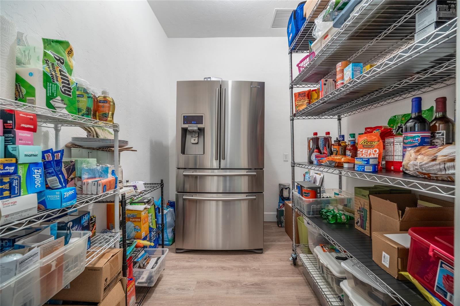 Image 24 of 52 For 5922 72nd Street