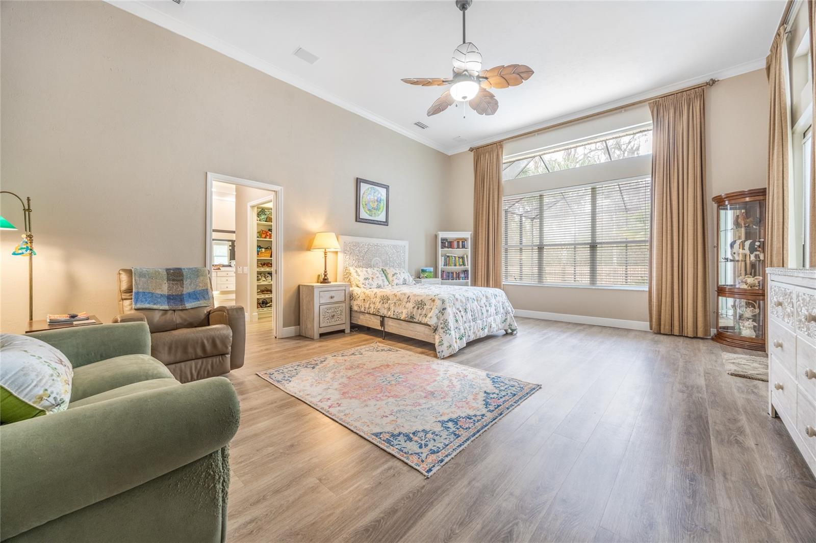 Image 26 of 52 For 5922 72nd Street